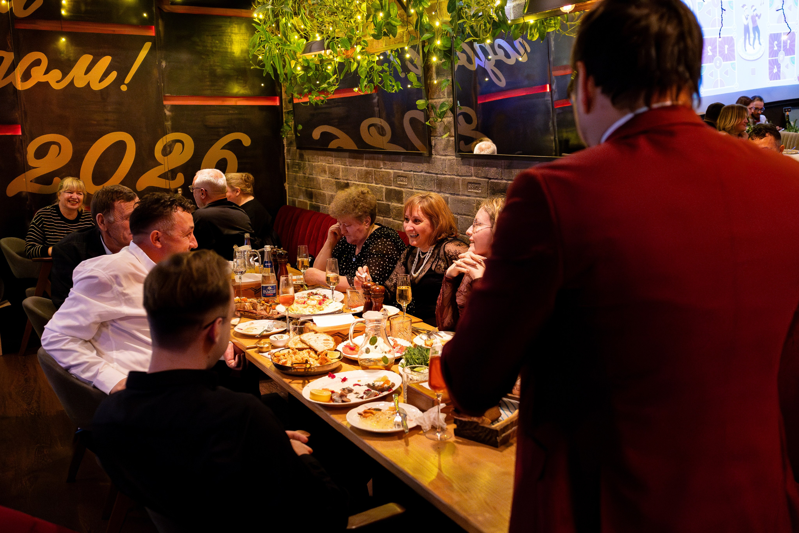 Новогодняя ночь 2026 в панорамном ресторане «Чайка». Дженбаз Павел — фотограф в Ялте