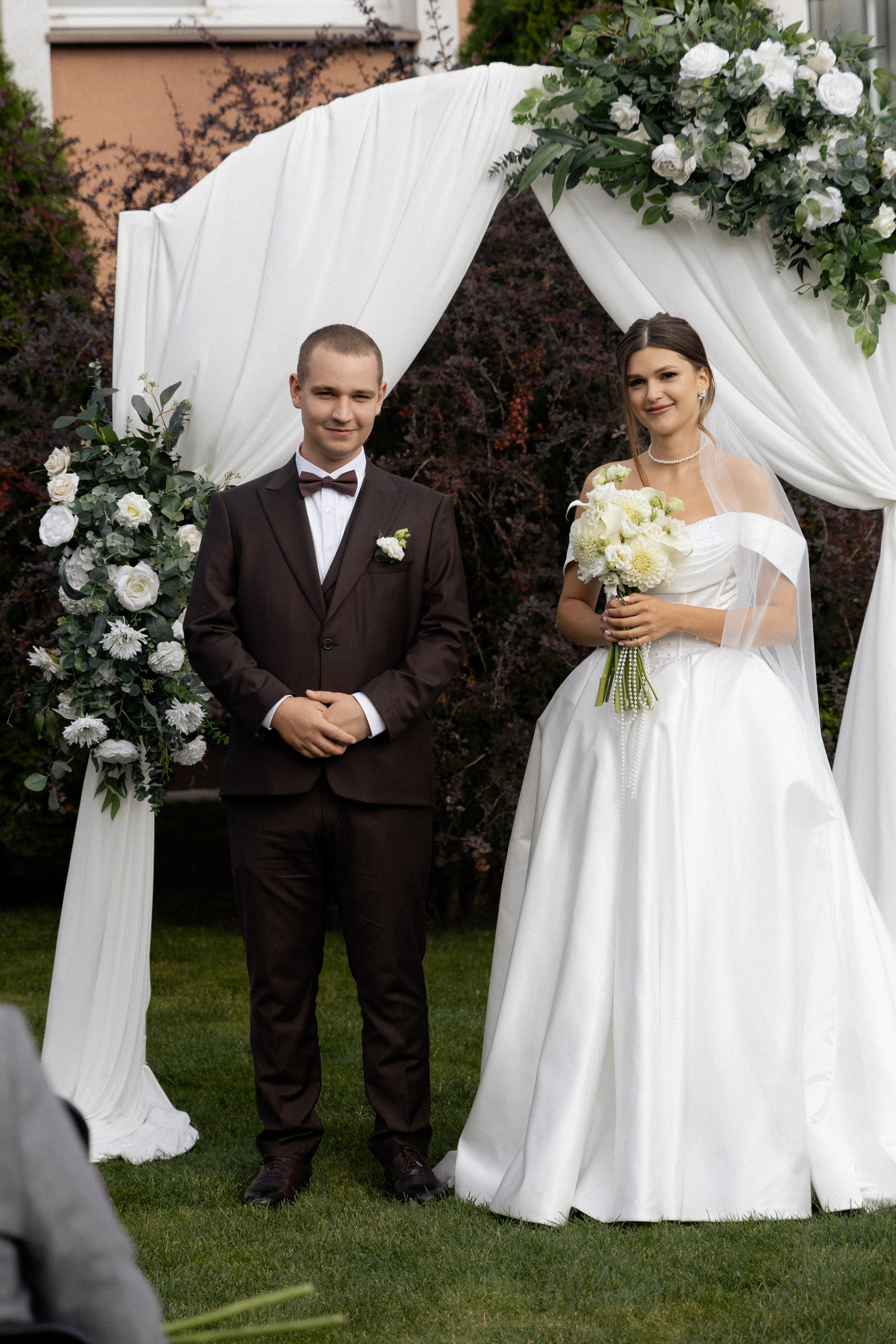 Свадебная фотосессия Анастасии и Игоря в Усадьбе Легенда. Свадебный фотограф в Минске/Беларуси Сергей Спиридонов