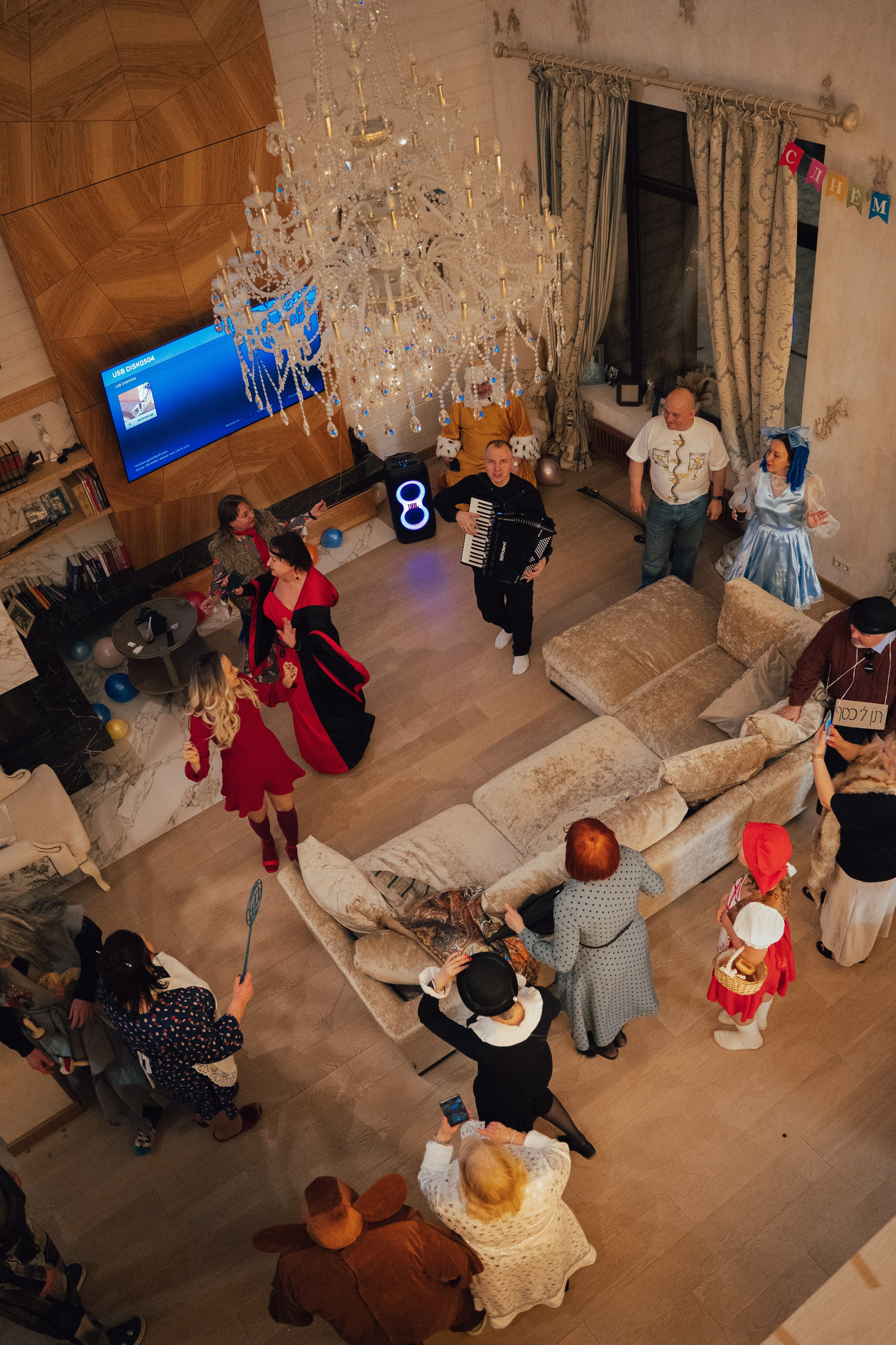 День Рождения «Союзмультфильм». Свадебный и портретный фотограф в Санкт-Петербурге Софья Каркачева