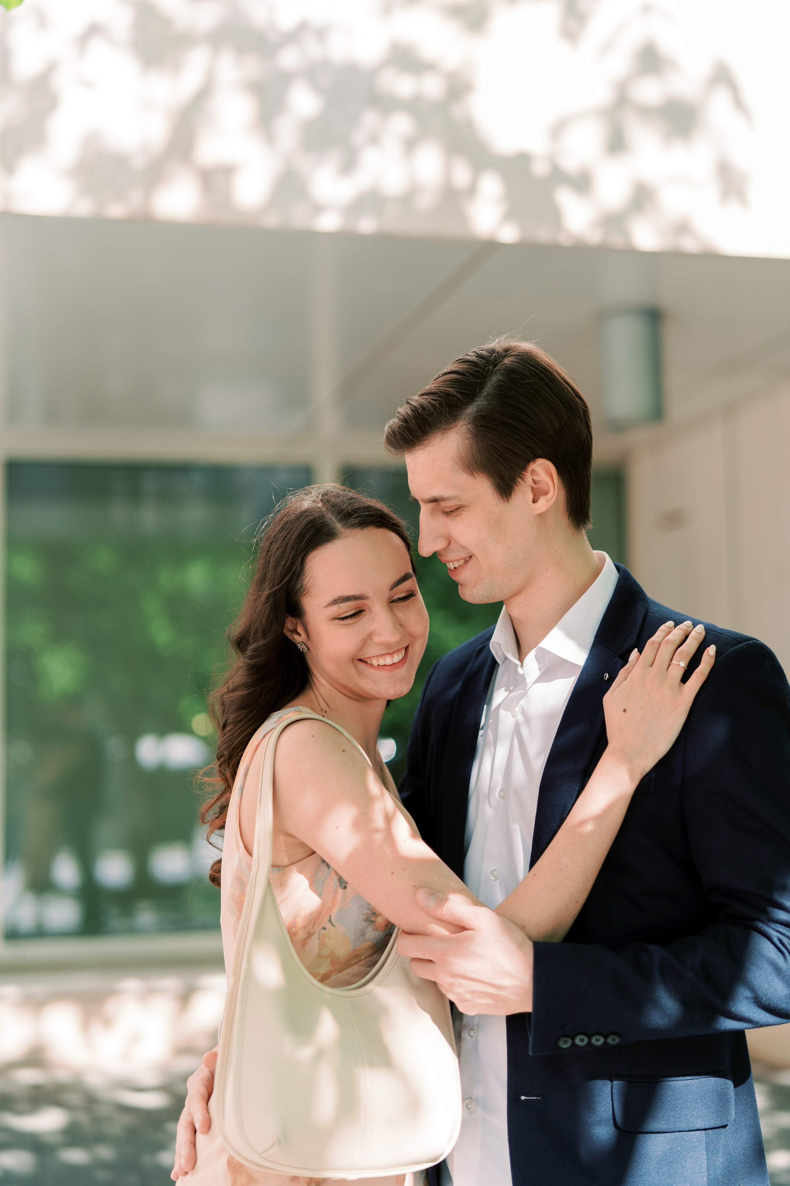 Лавстори, предствадебная прогулка в Москве, свадебный фотограф