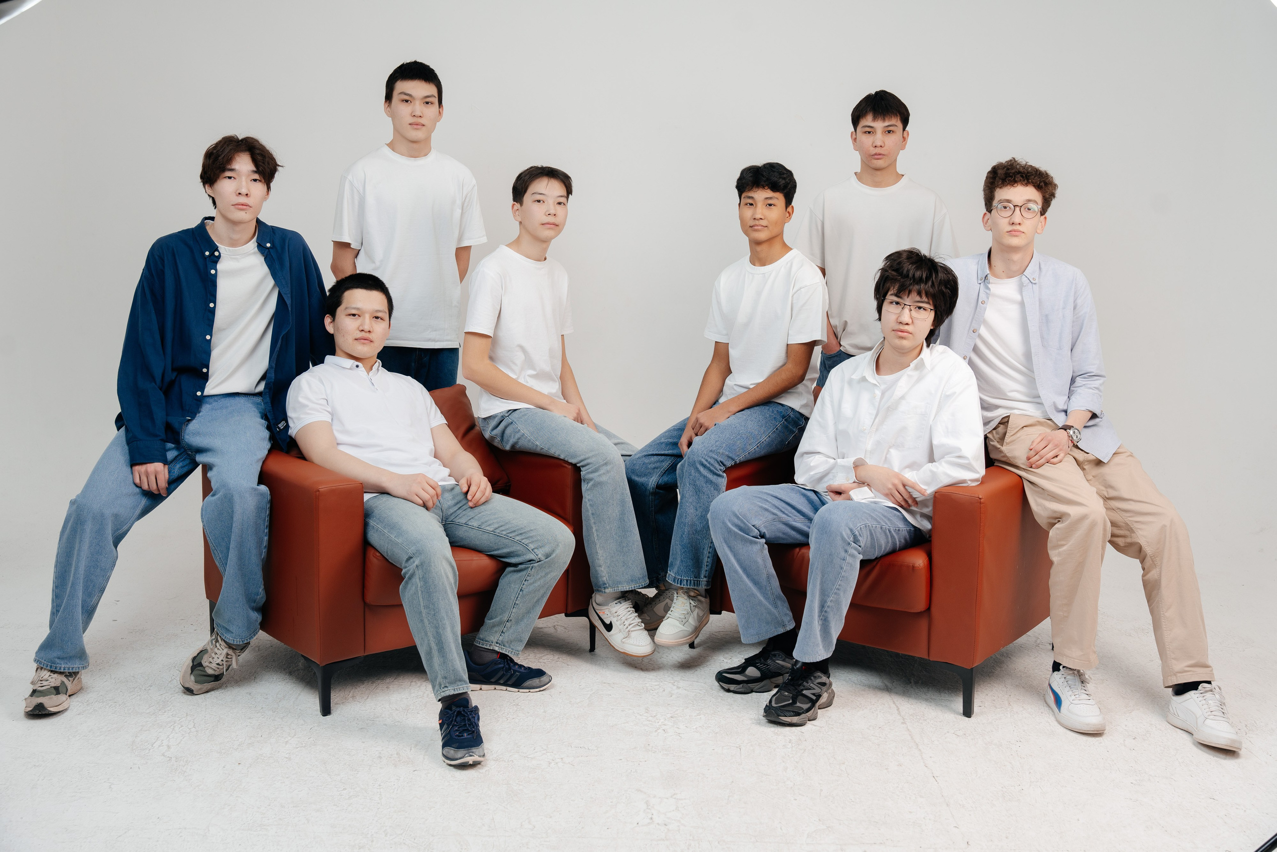 Общие кадры в студии. Выпускные альбомы в Нур-Султане (Астана) и по всему Казахстану