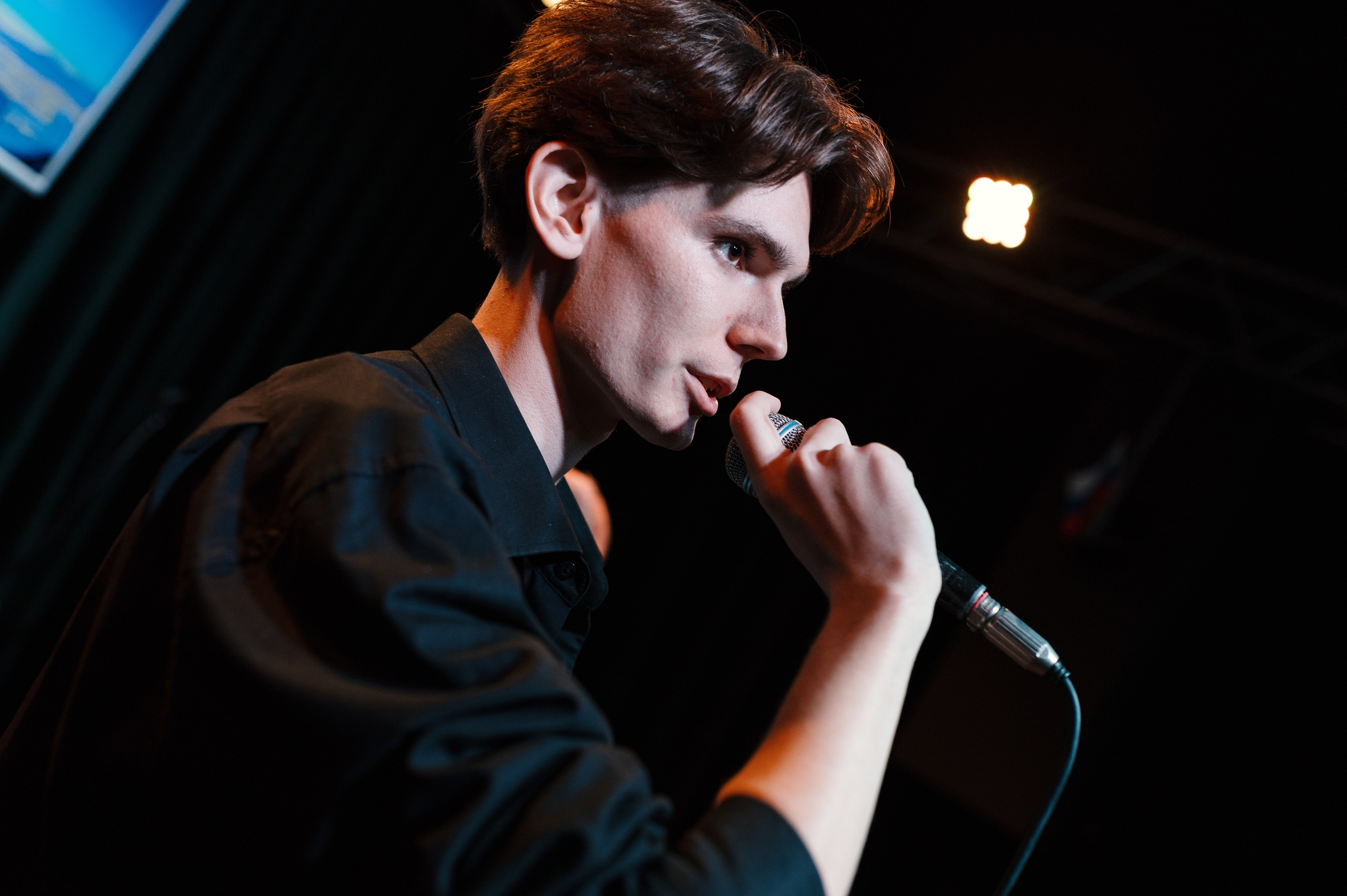 Поэтический клуб «Птицы». Квартирник, малый Рок бар. Профессиональная фотосессия в Краснодаре | Фотограф Денис Труфанов