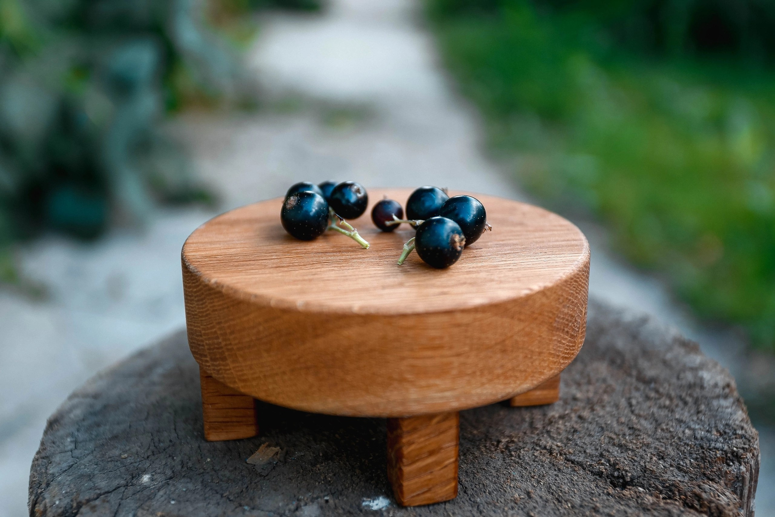 Столик. Разделочные доски и деревянная мебель на заказ