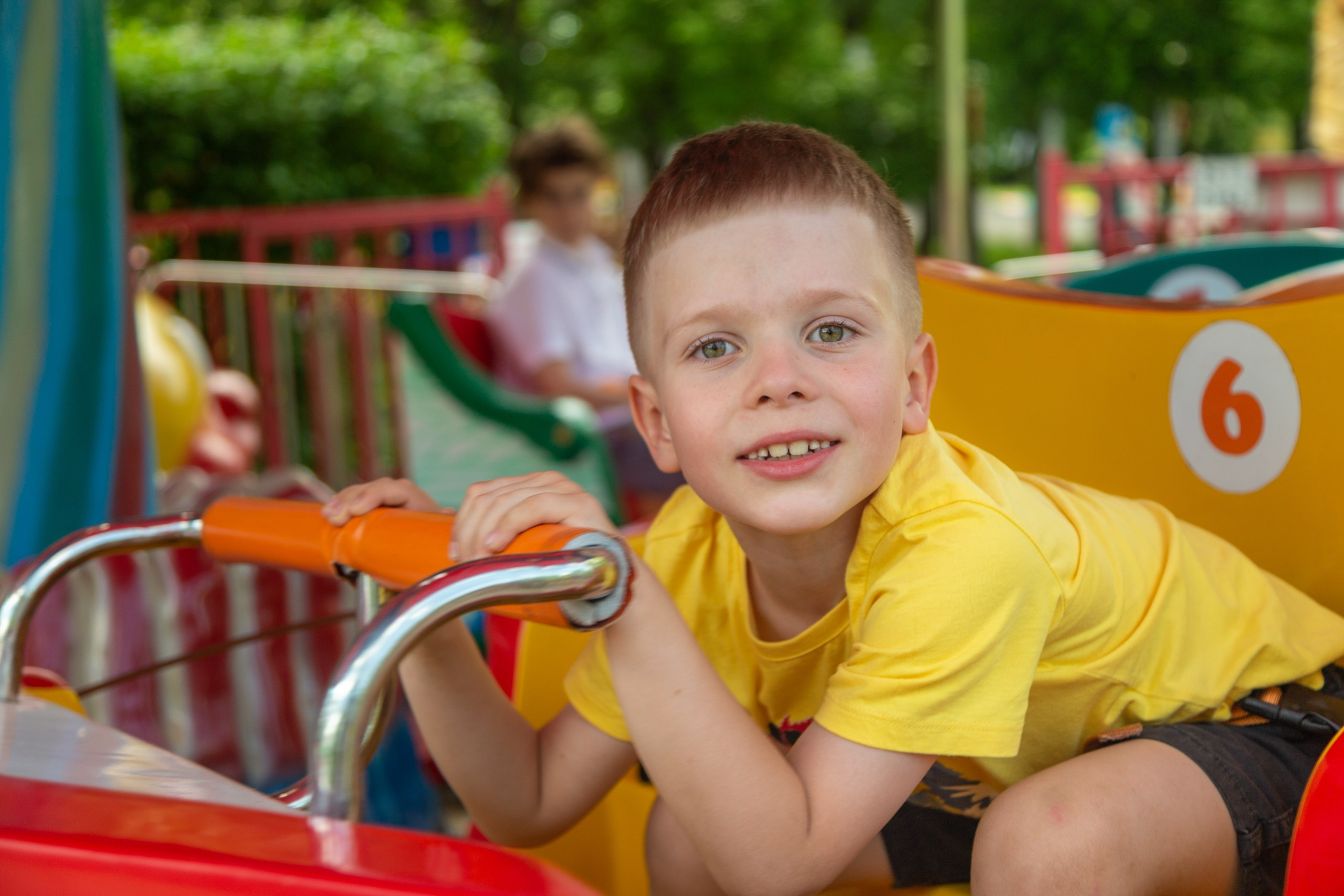 Парк Троя, г. Красноярск, аттракционы. Интерьерный фотограф и ретушер в Красноярске Денис Антропов