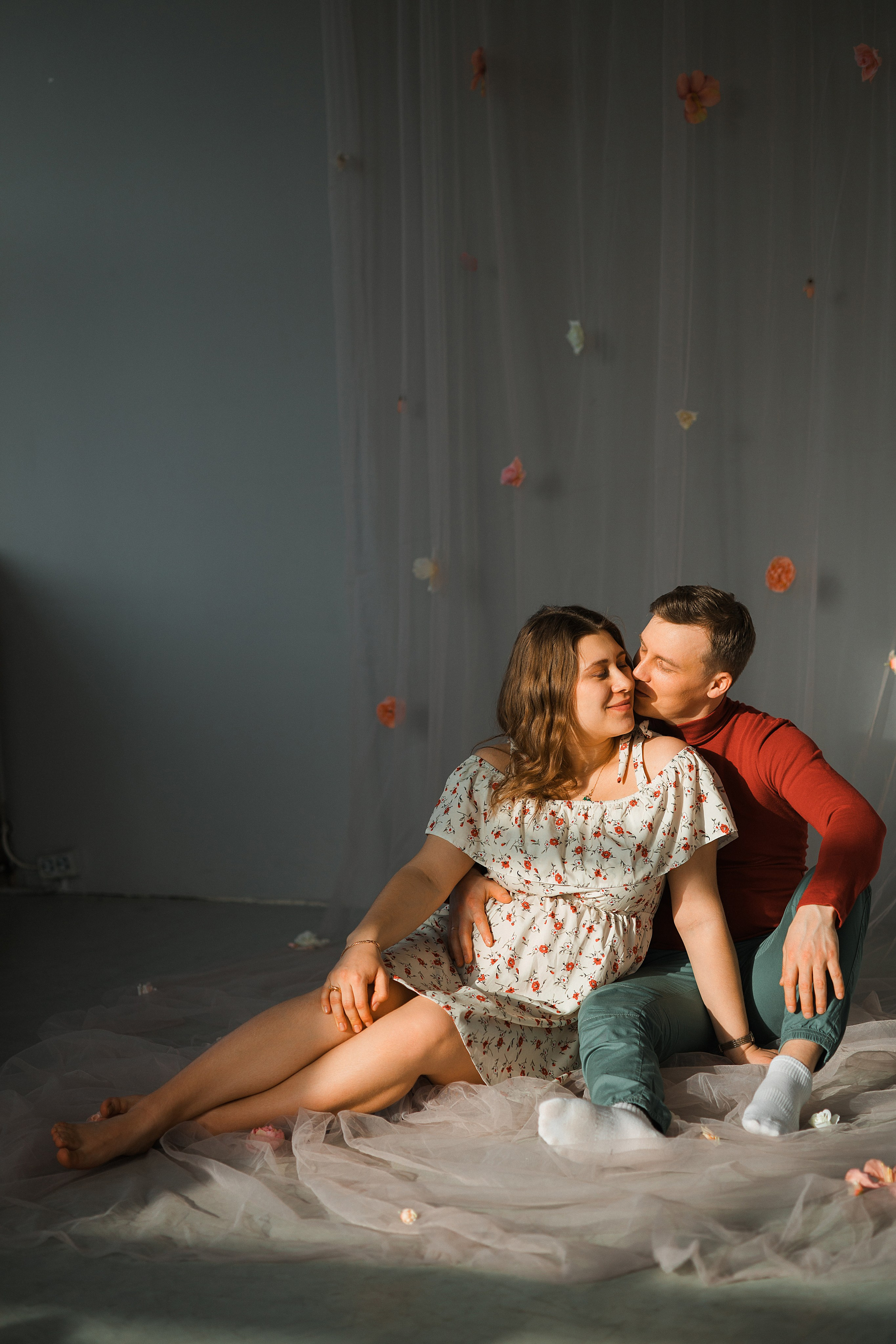 Романтическая фотосъемка в фотостудии. Выпускные альбомы в Серпухове