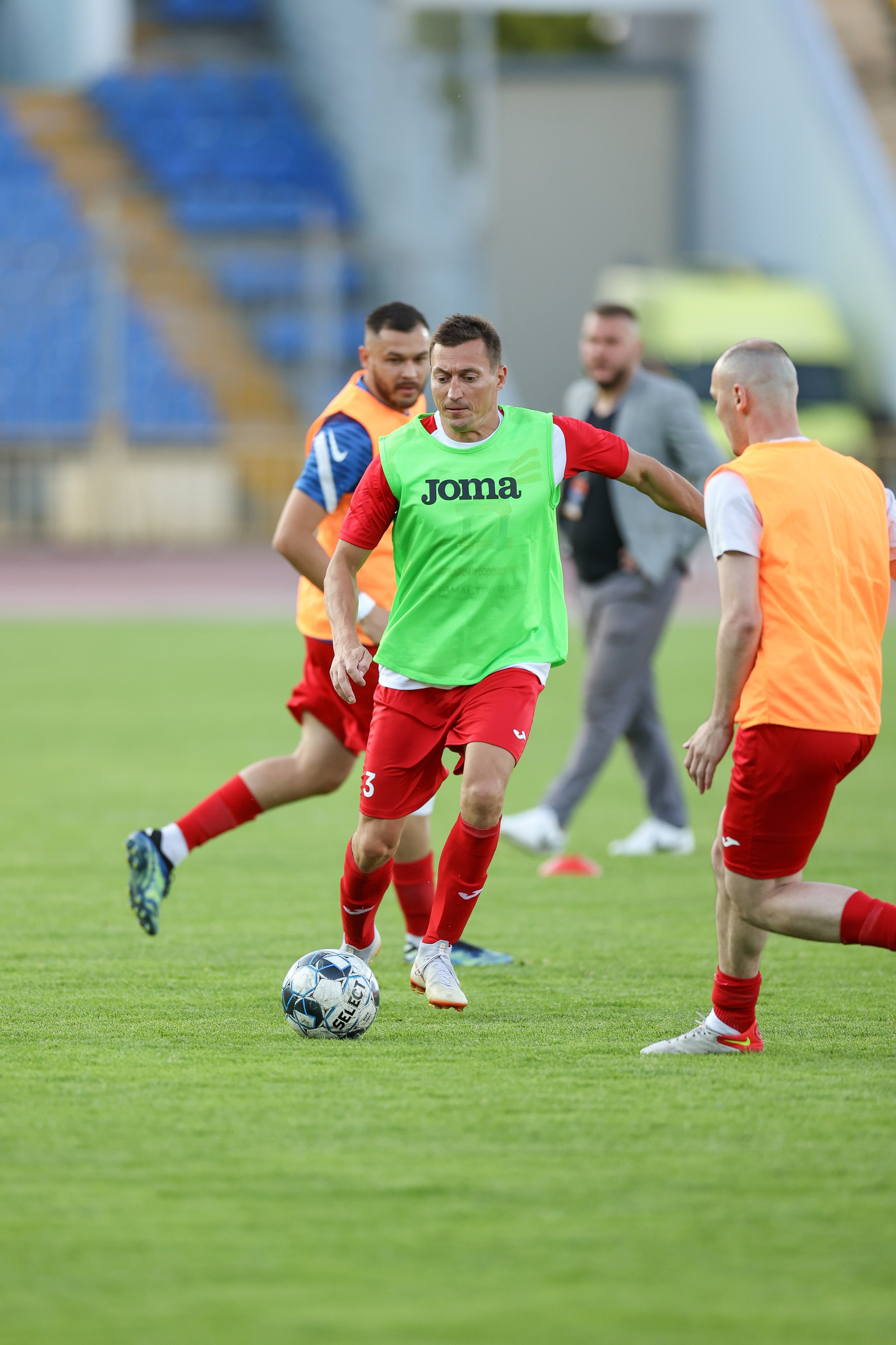 Благотворительный футбольный матч Друзья Бурмистрова vs ФК Fight Nights. Спортивный репортажный фотограф Казань Нафис Сиразетдинов