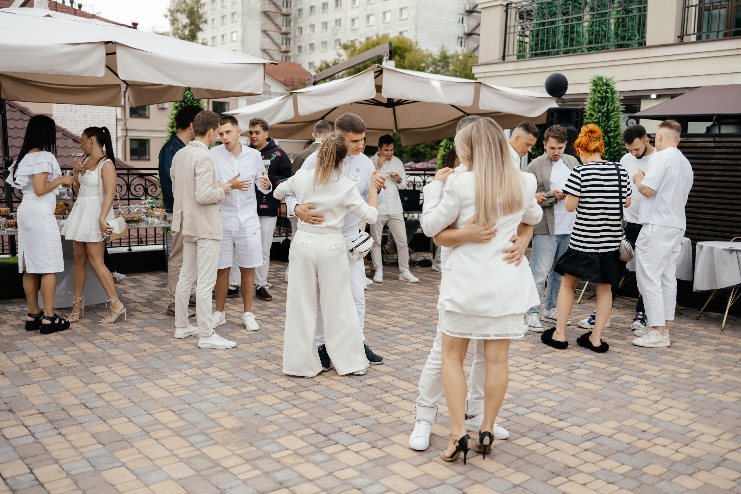 СЭНСЭЙ — бизнес клуб. Портретный и репортажный фотограф в Казани Максим Сипачев