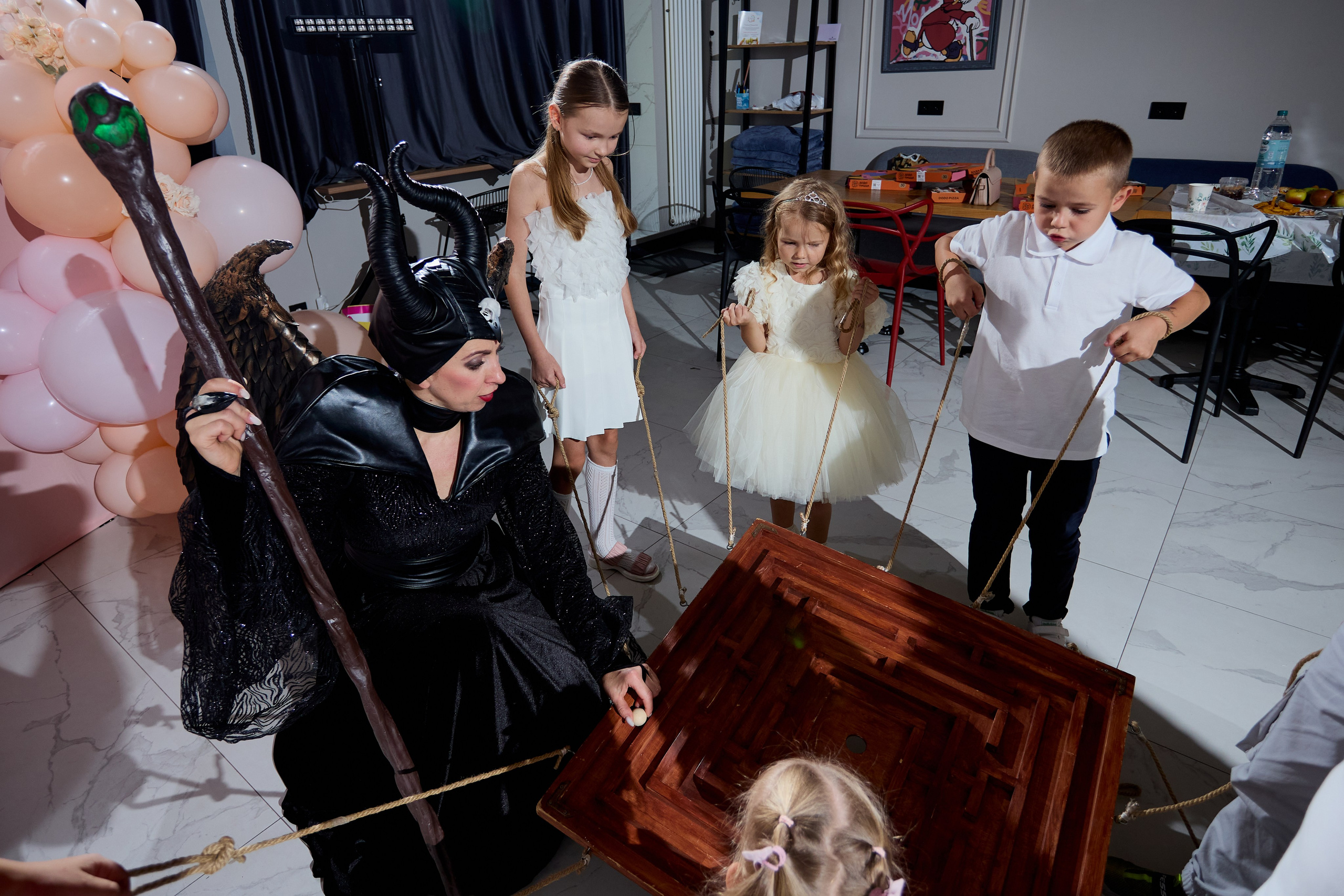 Малифисента и Тесла шоу. Свадебный фотограф Москва и Московская область Борисов Сергей