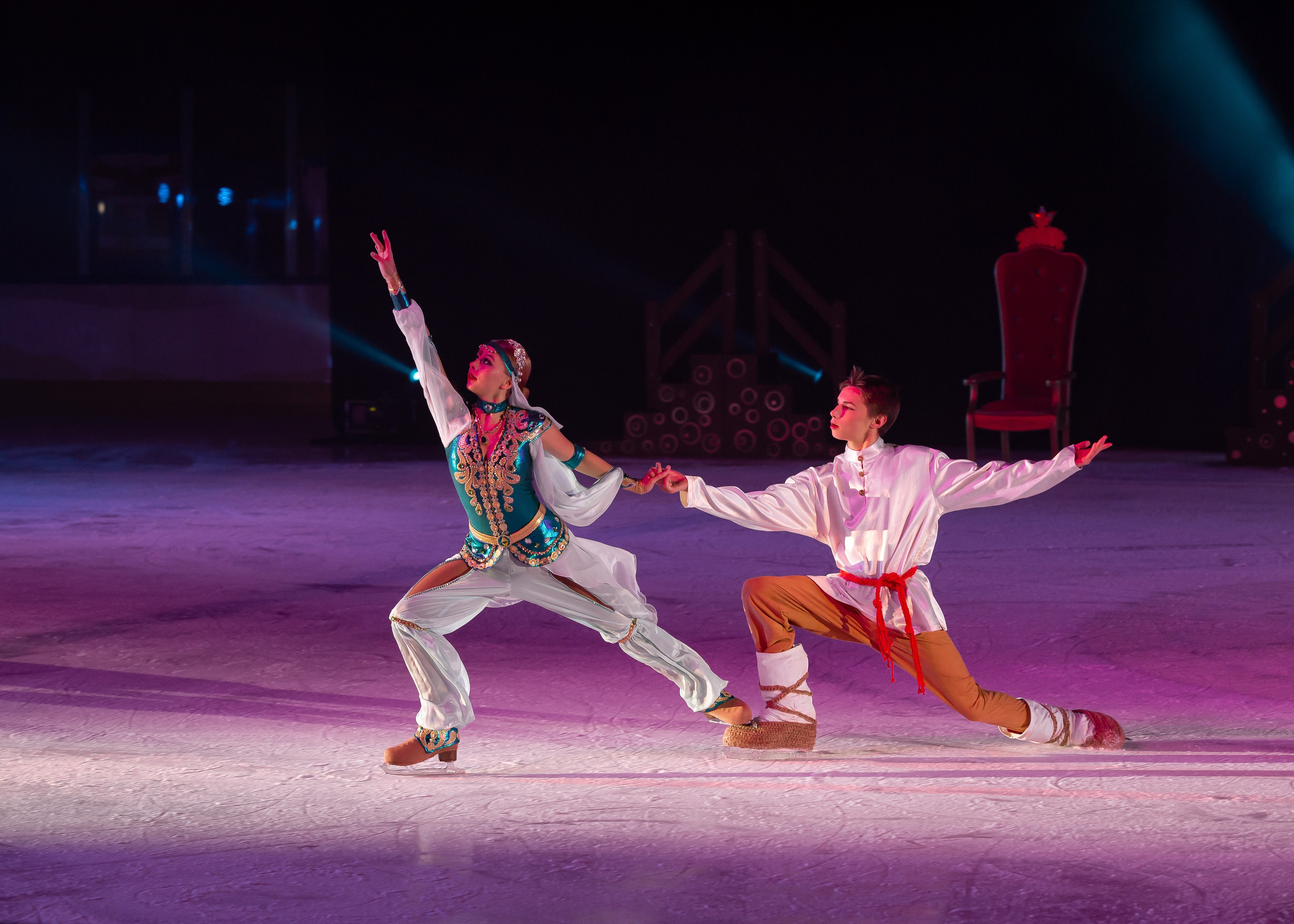 Сказочное ледовое шоу Конек Горбунок. Детский театр на льду АЛЕКО