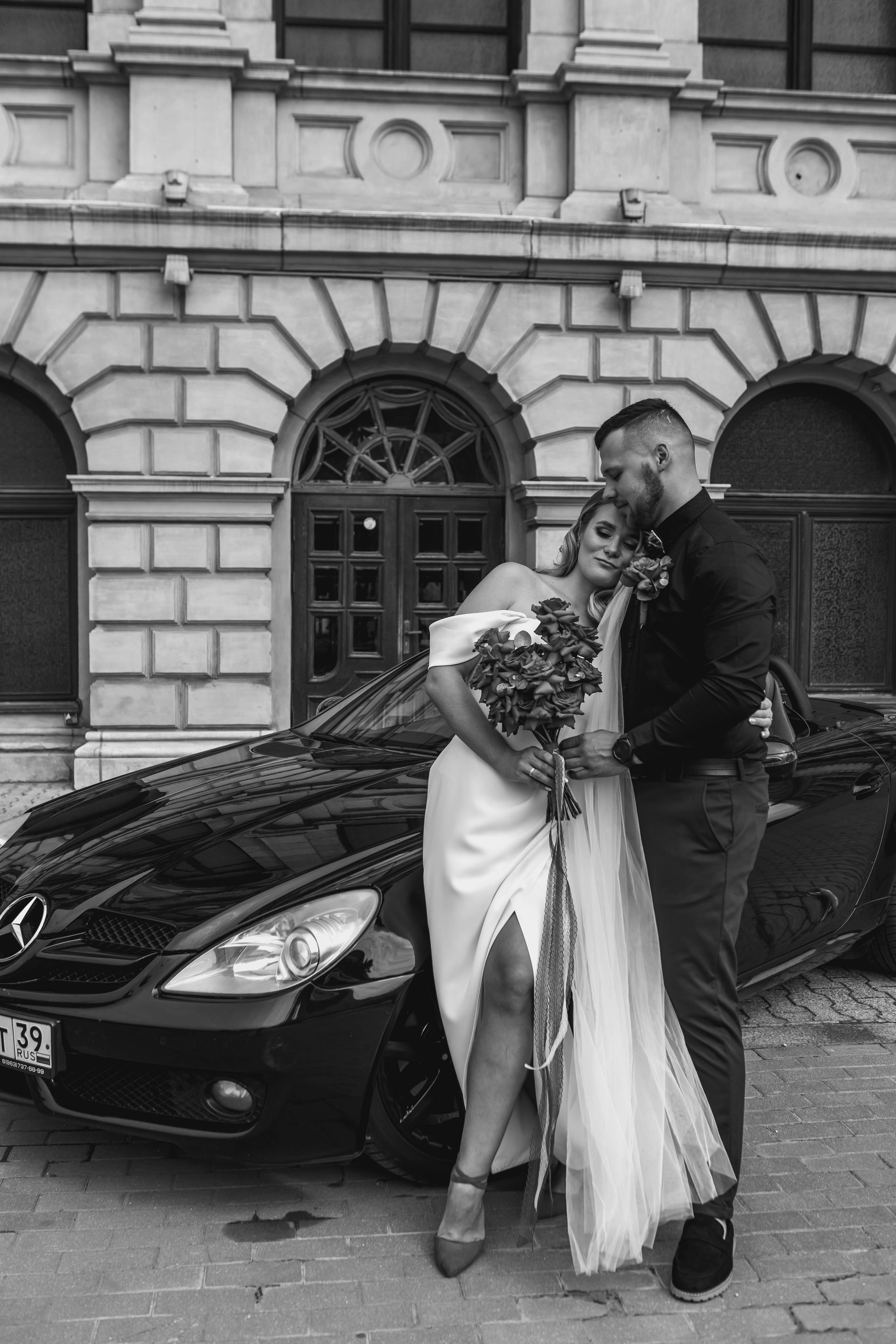 Свадебная съемка на кабриолете. Свадебный фотограф  Калининград | Москва|