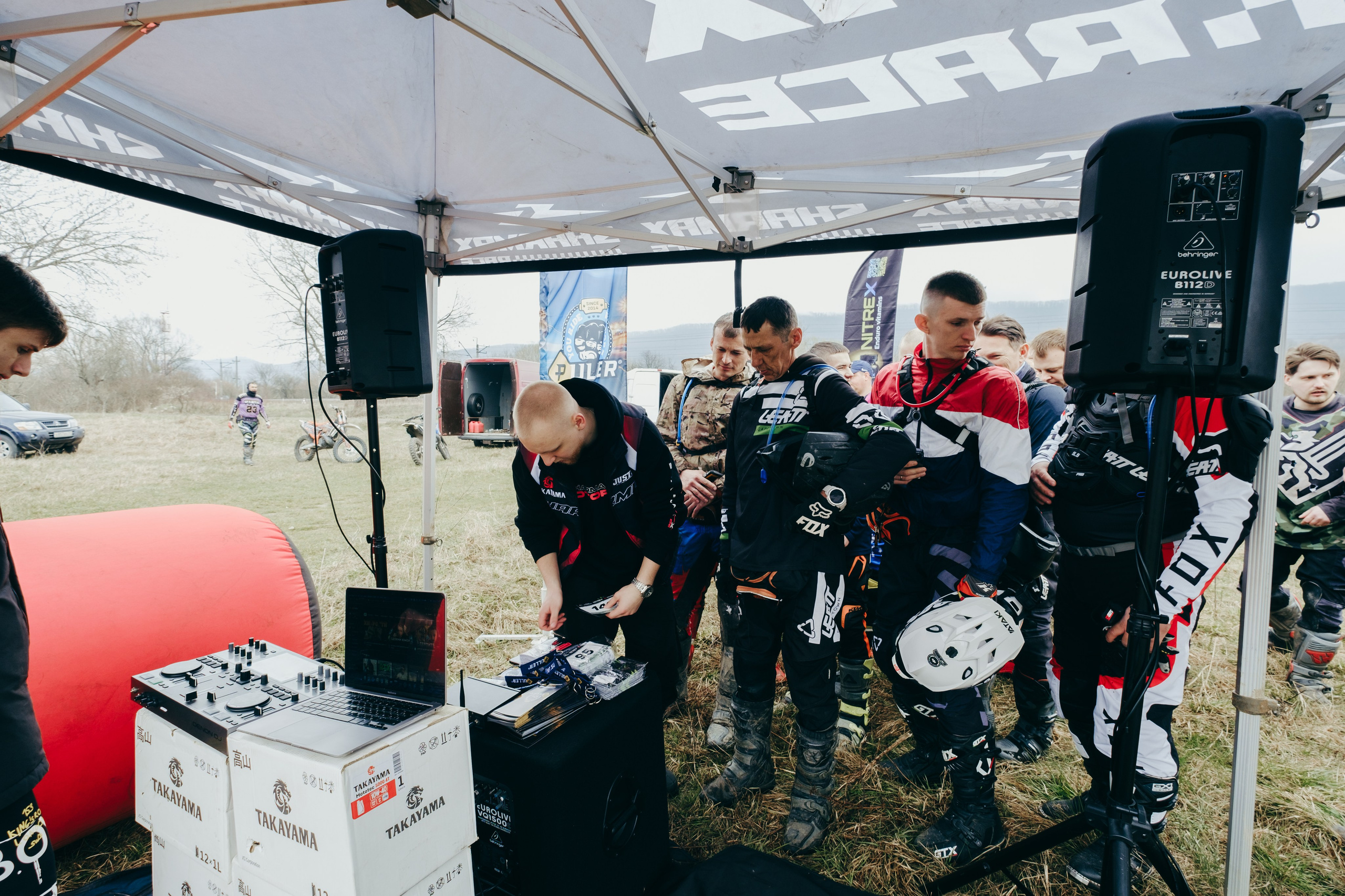 Эндуро Фест от Shamax Motors (Краснодар). Свадебный фотограф Денис Ожигин в Краснодаре и крае. Эмоциональная и стильная съемка вашего дня