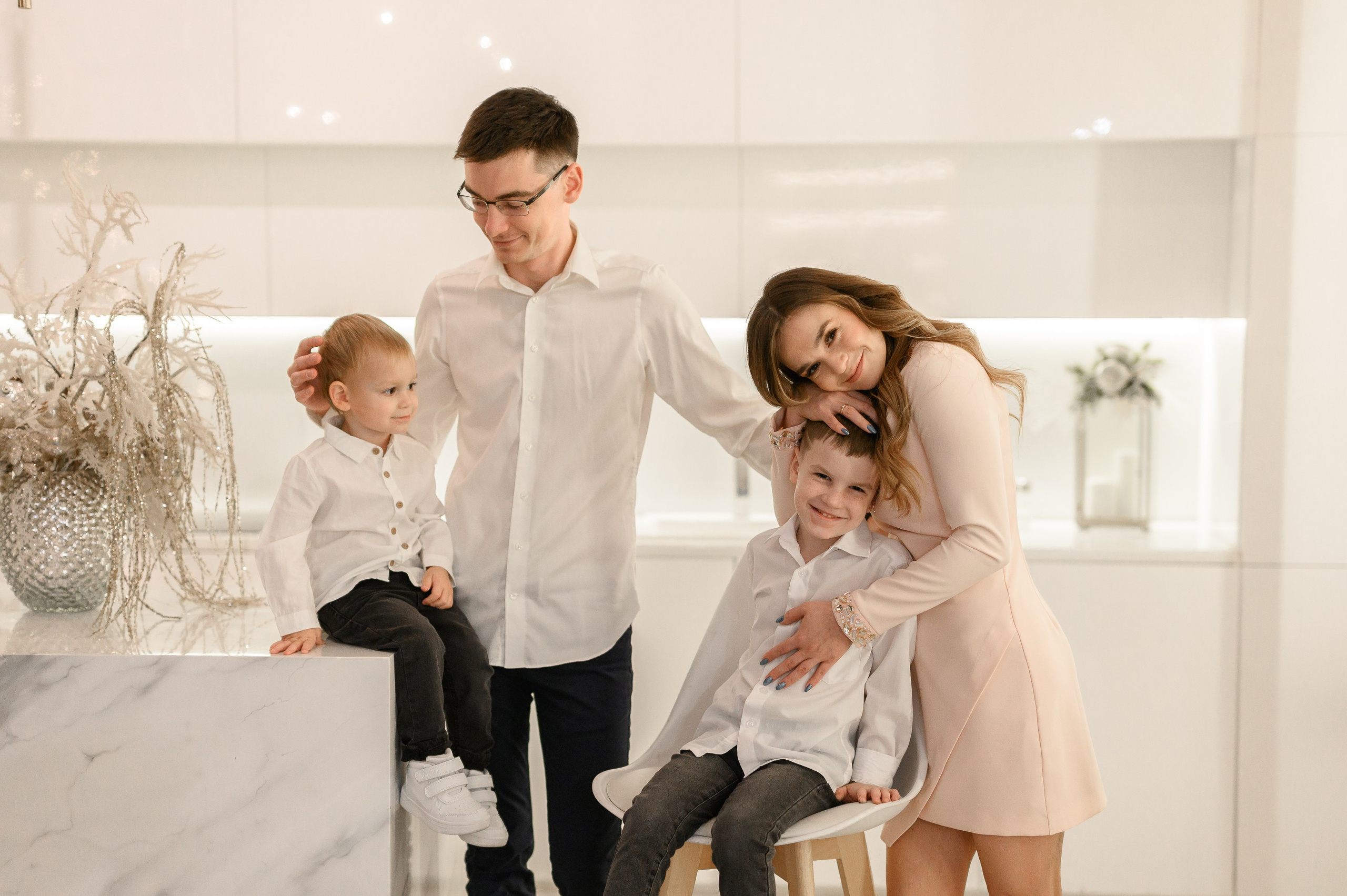 Семейная новогодняя фотосессия в фотостудии Мимика, зал Мия. Semerlina.ru