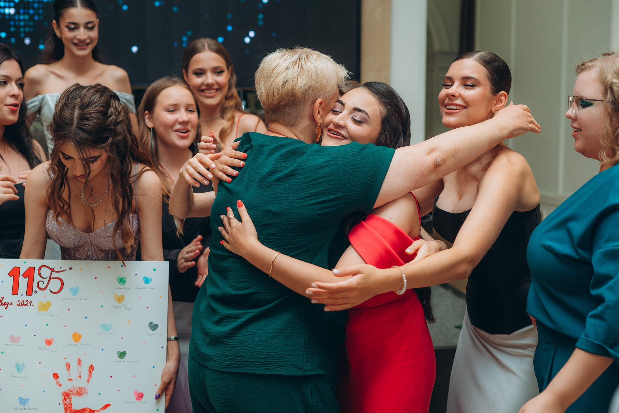 Выпускной 9-11классы. Выпускные книги Анапа Новороссийск Краснодар