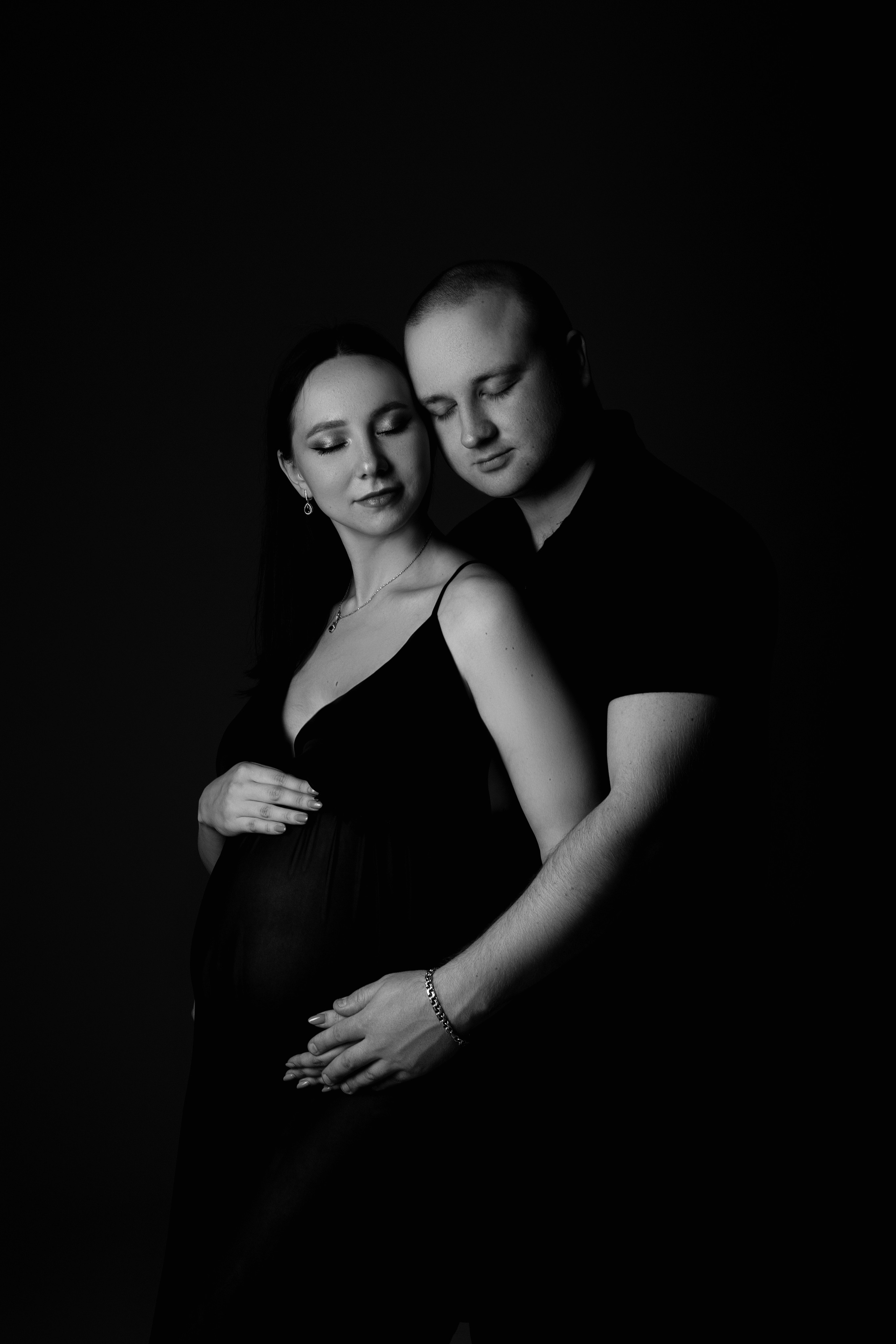 Ирина в ожидании малыша. Фотограф беременности в Хабаровске Сарычева Надежда