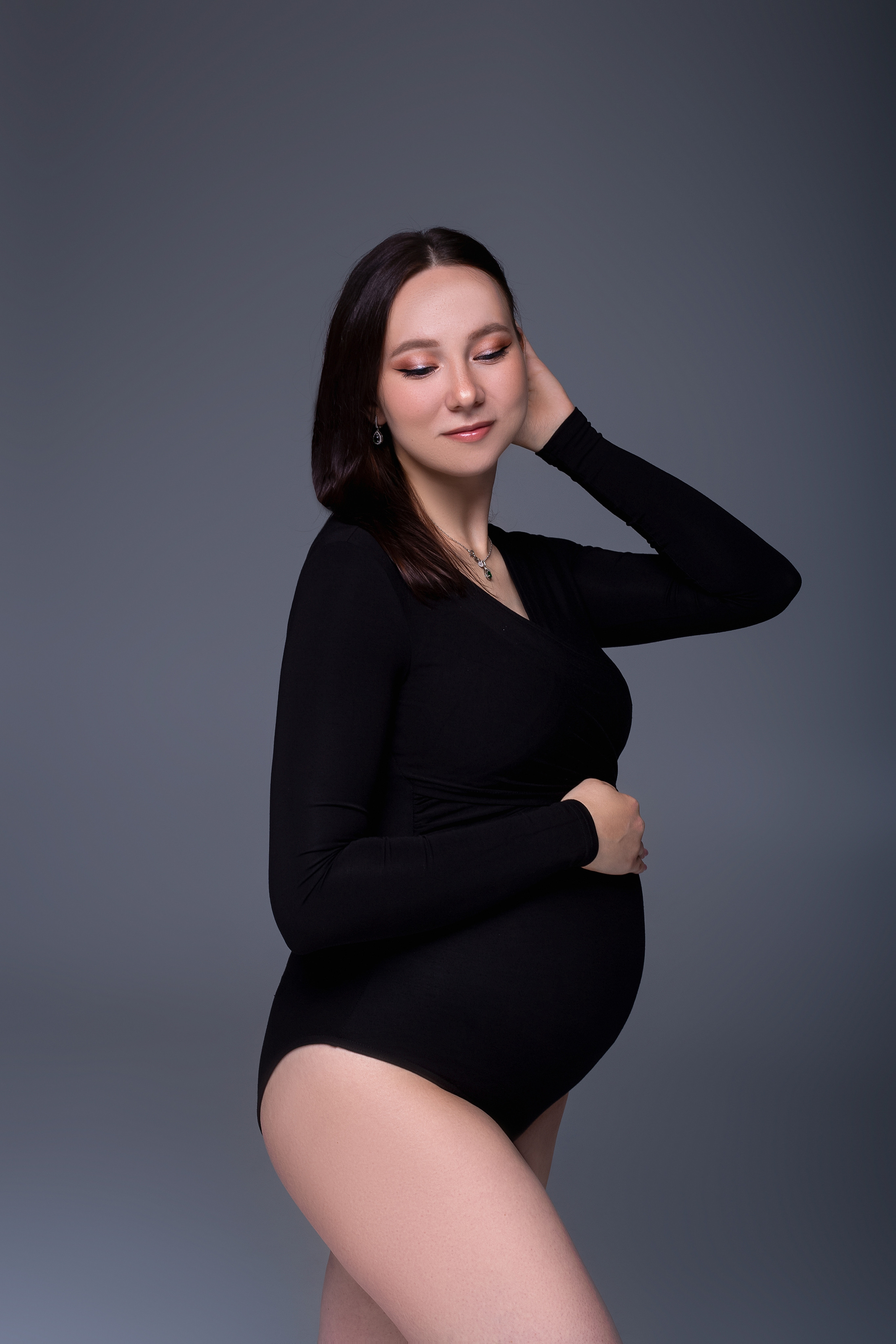 Ирина в ожидании малыша. Фотограф беременности в Хабаровске Сарычева Надежда