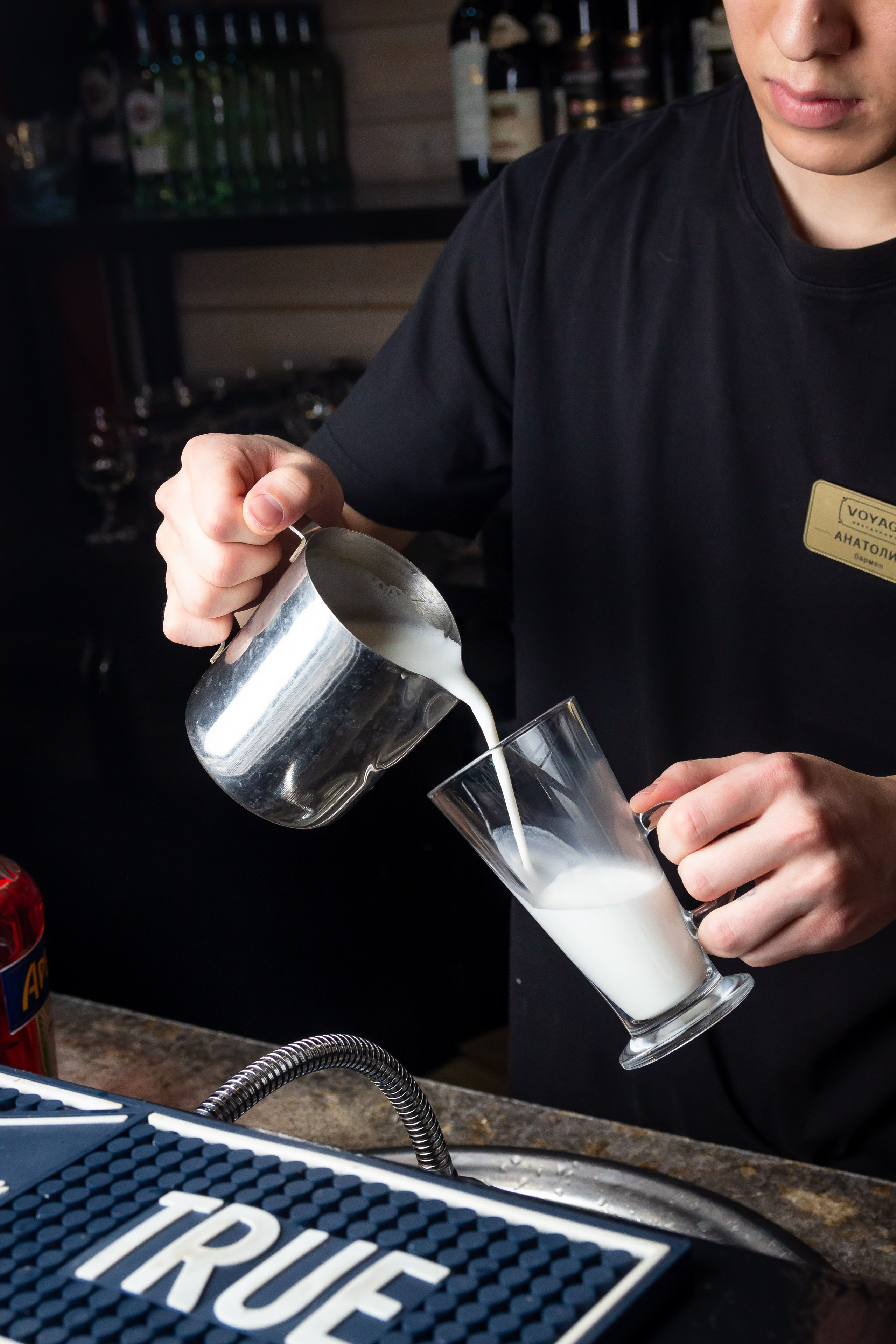 Бар. Александр Стряпунин — предметный фотограф в Улан-Удэ