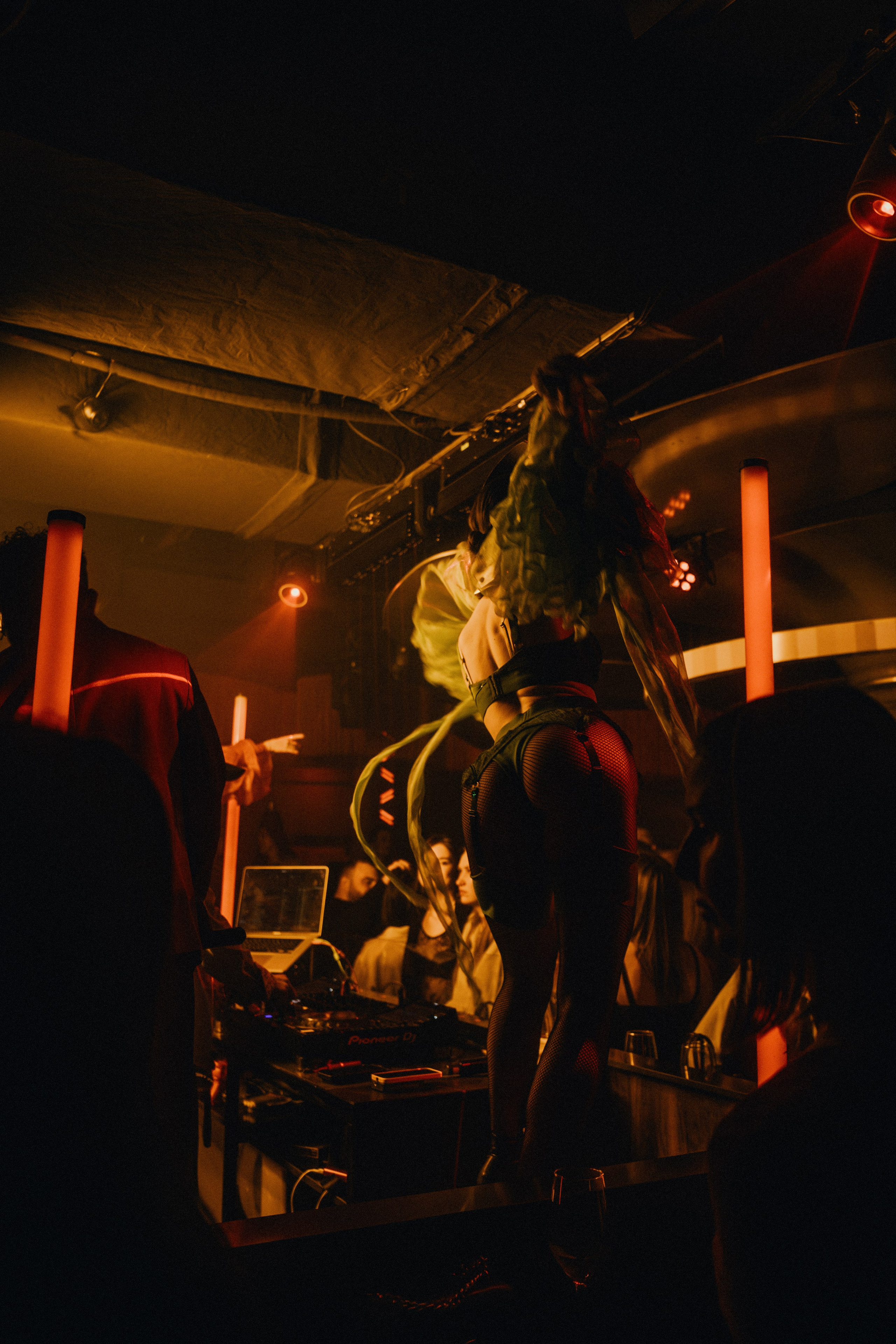 КЛУБЫ | ВЕЧЕРИНКИ. Фотограф Владивосток Ян Паклин