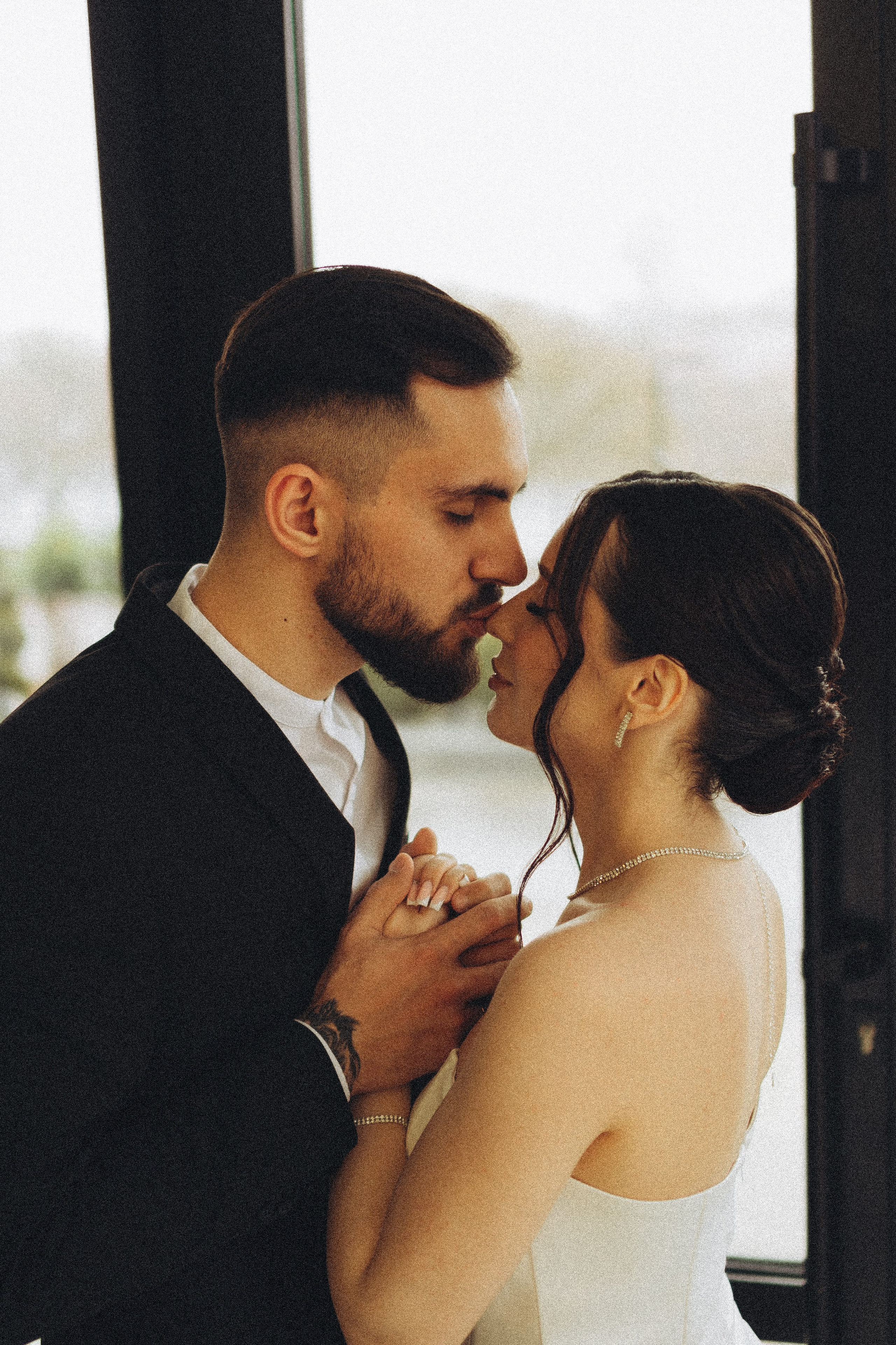 СВАДЕБНАЯ СЬЕМКА СБОРОВ ЖЕНИХА И НЕВЕСТЫ В ОТЕЛЕ И ТАКЖЕ ФОТОСЕССИИЯ В ОТЕЛЕЕ МЕГАПОЛИС БРЯНСК. Профессиональный фотограф, Санкт-Петербург — Виктория Богомолова