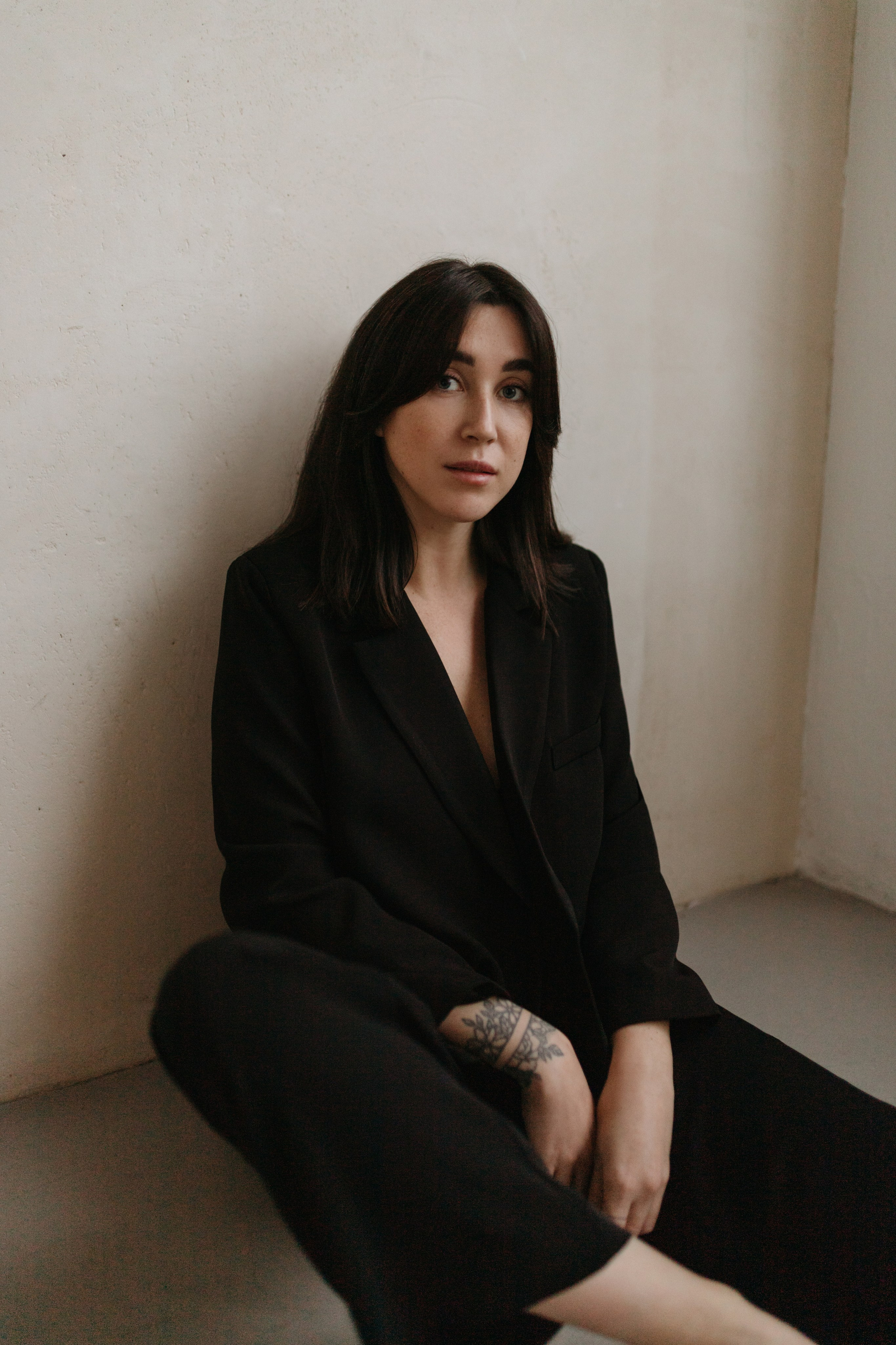 Индивидуальная фотосессия. Сестры Карабаза. Фотографы и ретушеры в Москве и Санкт-Петербурге