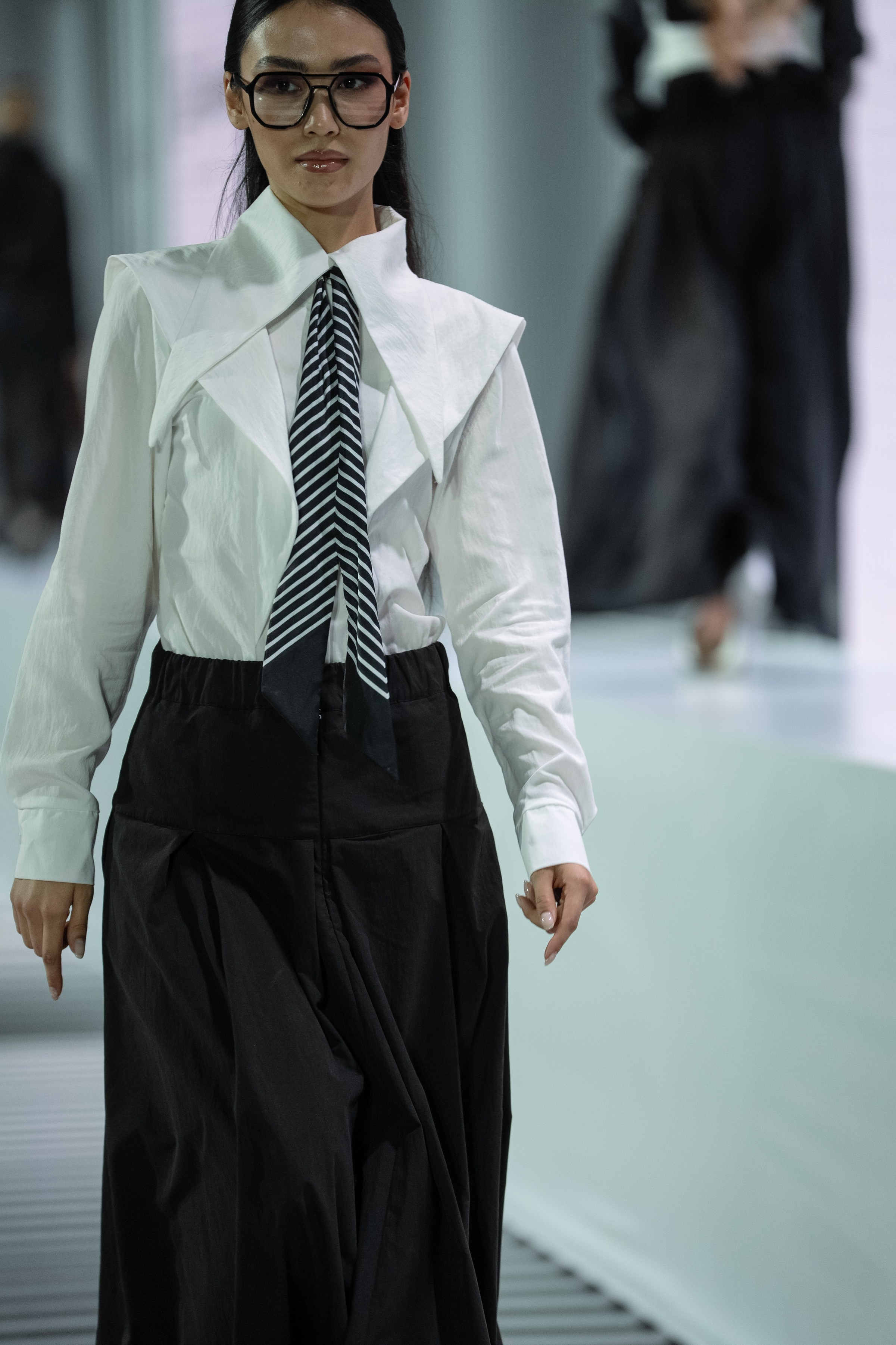 Designer LEILA KHANUM. Сайт Алматинского НЮ АРТ, будуар и фэшн фотографа Дениса Карпенко