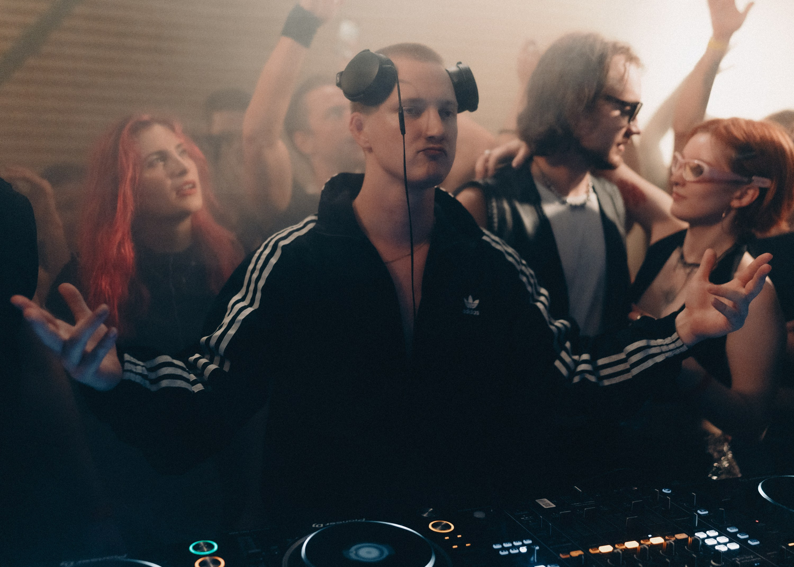 К-30 SLAVIC TECHNO: Police In Paris. Annyshka