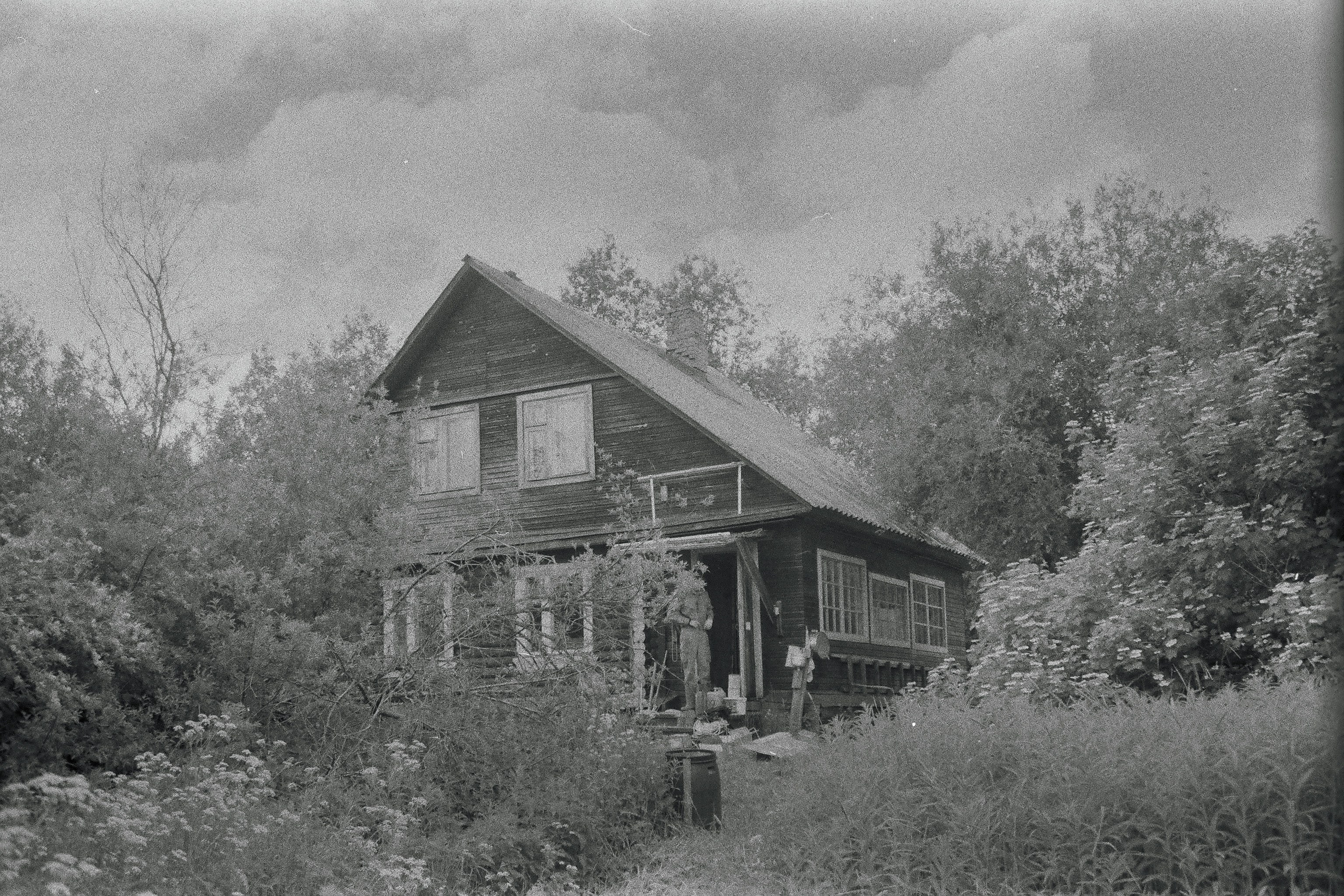 Bardo / Чёрно-белые сны. Роман Ходырев — художник, фотограф, музыкант, эзотериолог. Санкт-Петербург, Рига