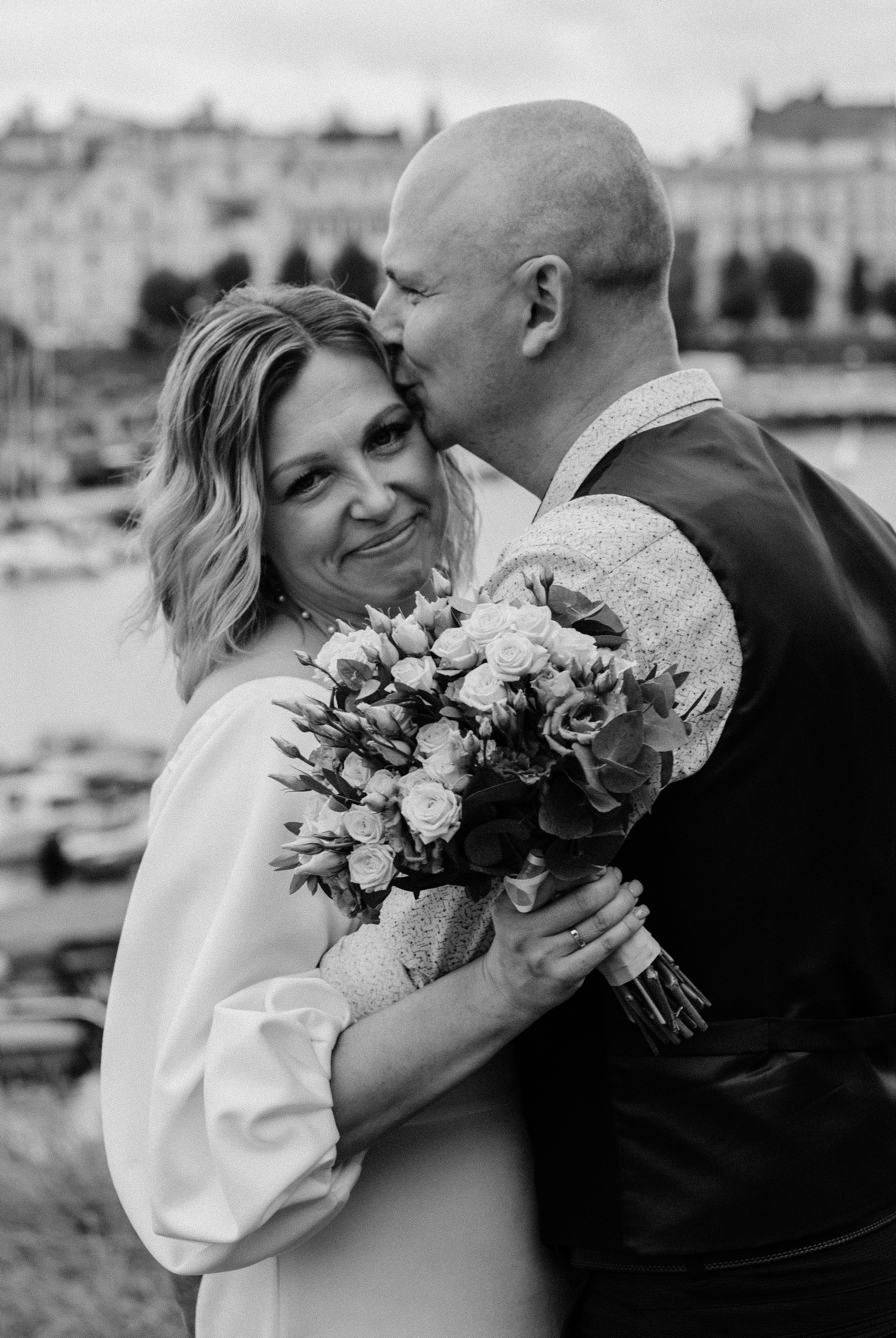 ЕЛЕНА и РОМАН | B&W | Выборг. Фотограф в Выборге | Юлия Басырова