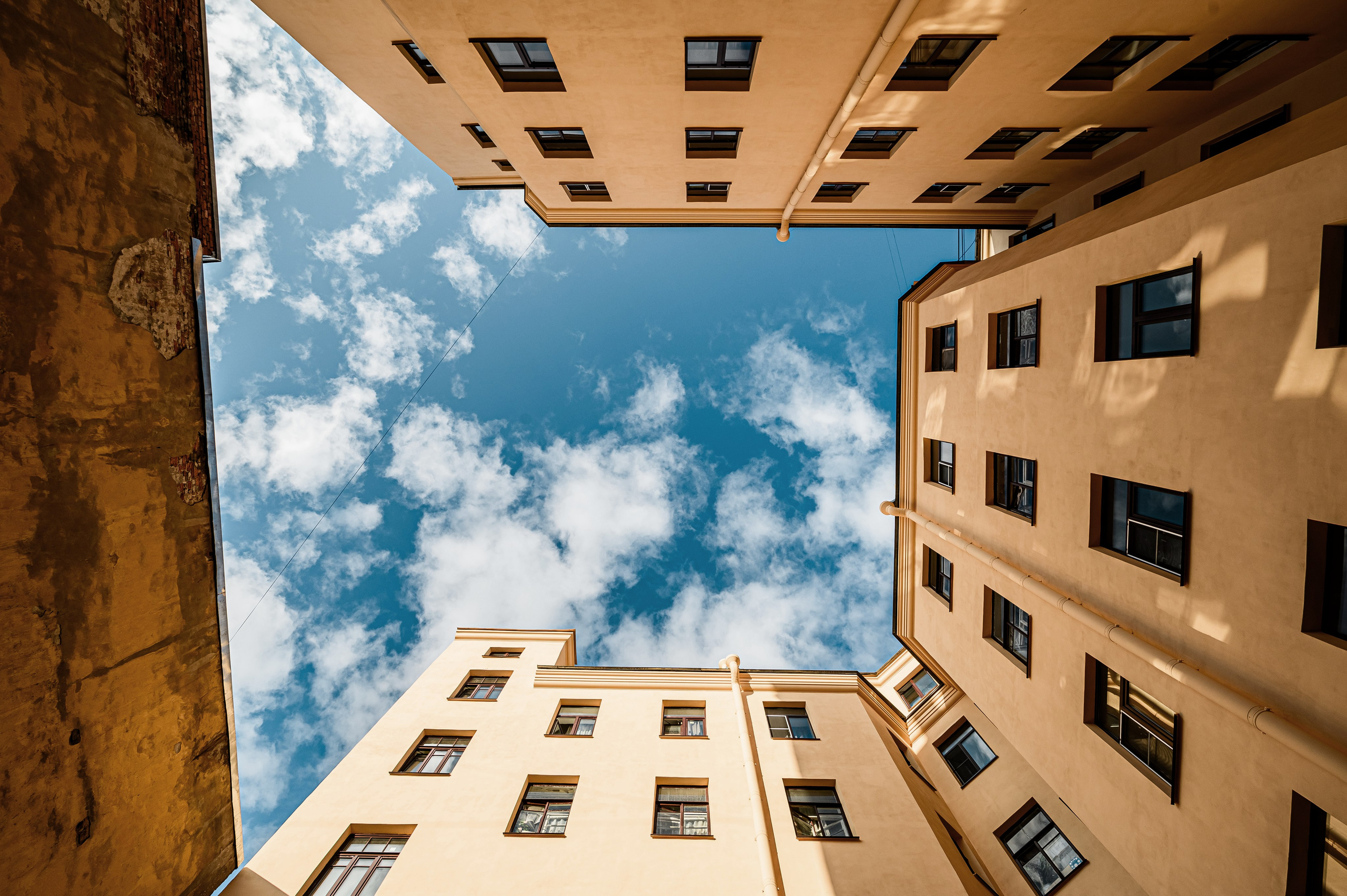 10-я линия В.О., 7