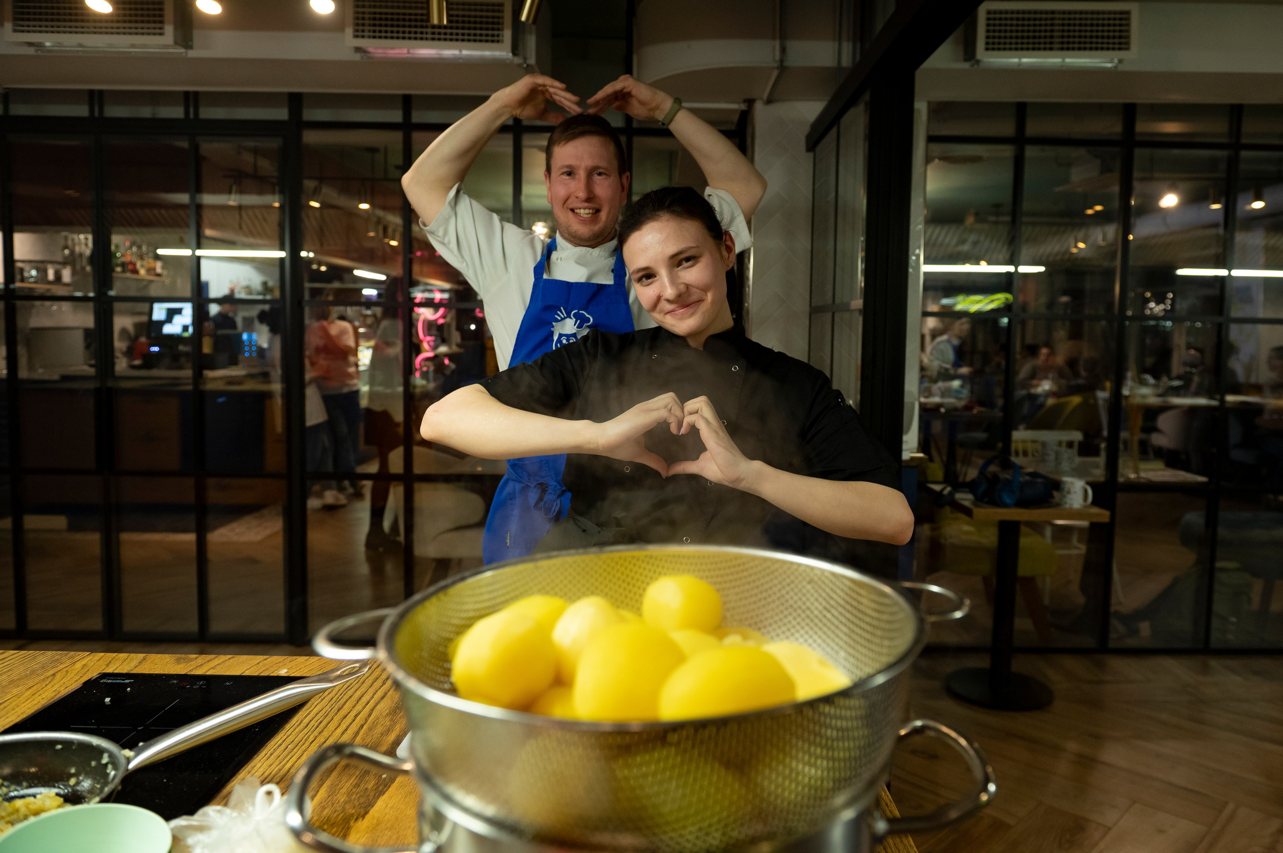 «Добро на кухне» — благотворительная акция. Serg PG Photography — репортажная фотосъемка в Петербурге