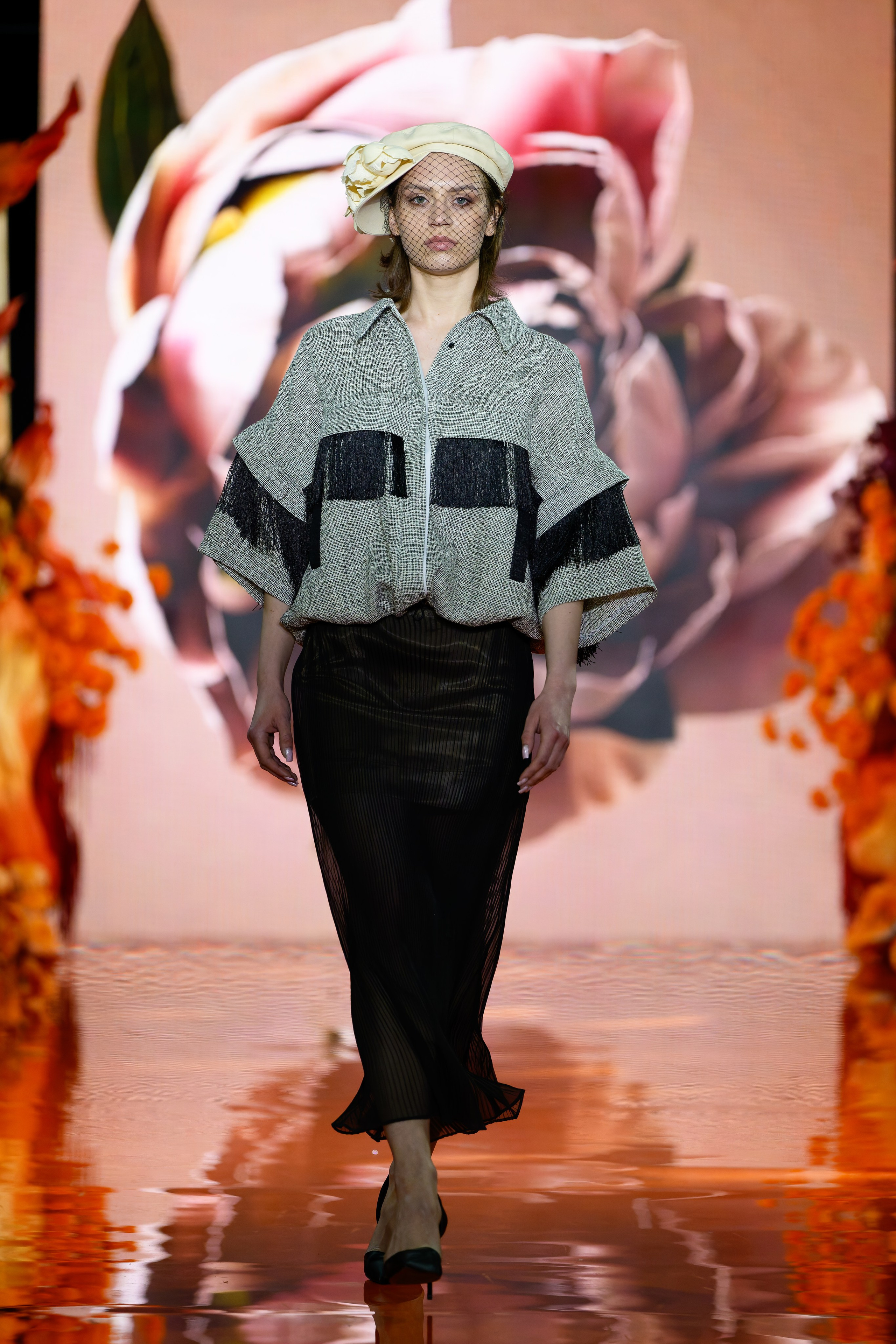 Volga Fashion Week Moscow 26 апреля 2025 Hamraev, Novikova DSGN, Ninushka, Багряница, фотограф Антон Медведев icoguar