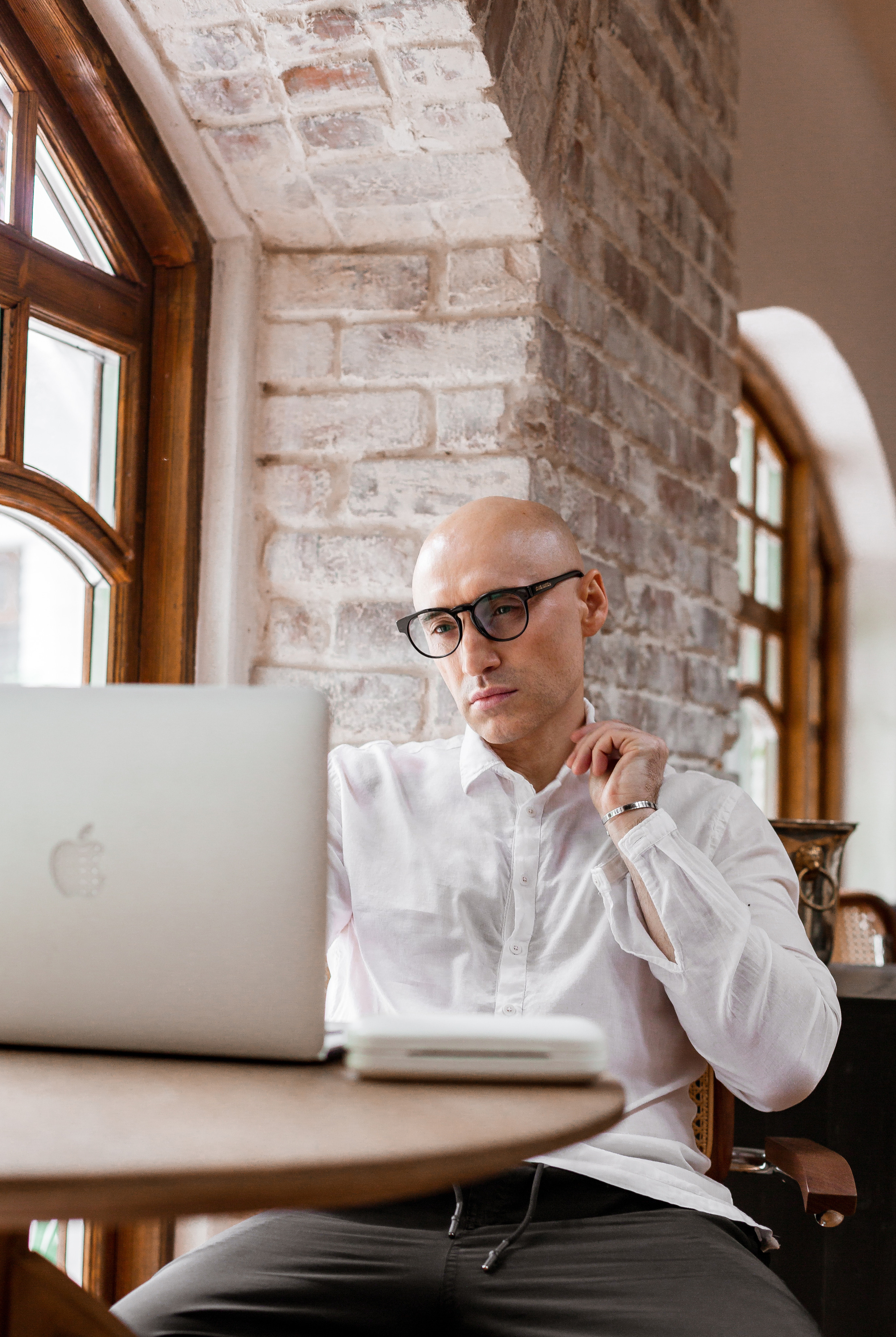 Дмитрий, астролог. Бренд съемка для социальных сетей инстаграм фотограф Москва
