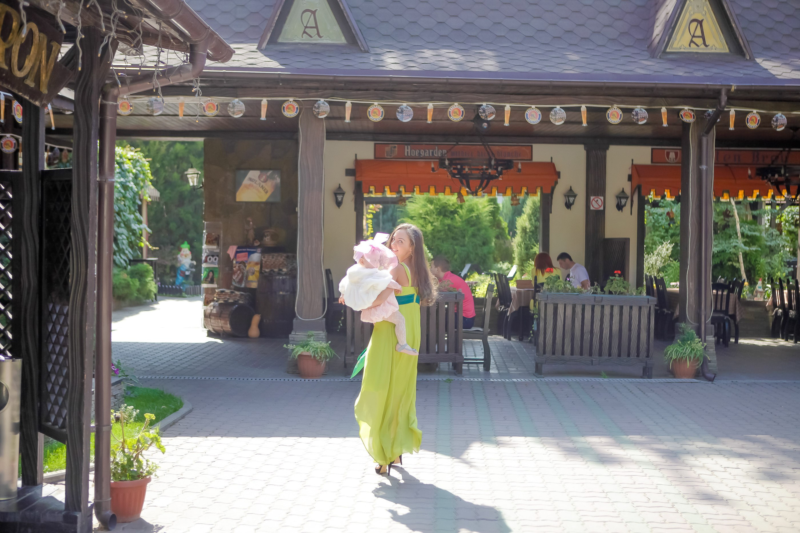 1 год. Максим Матвийченко и Виктория Басова профессионалы своего дела