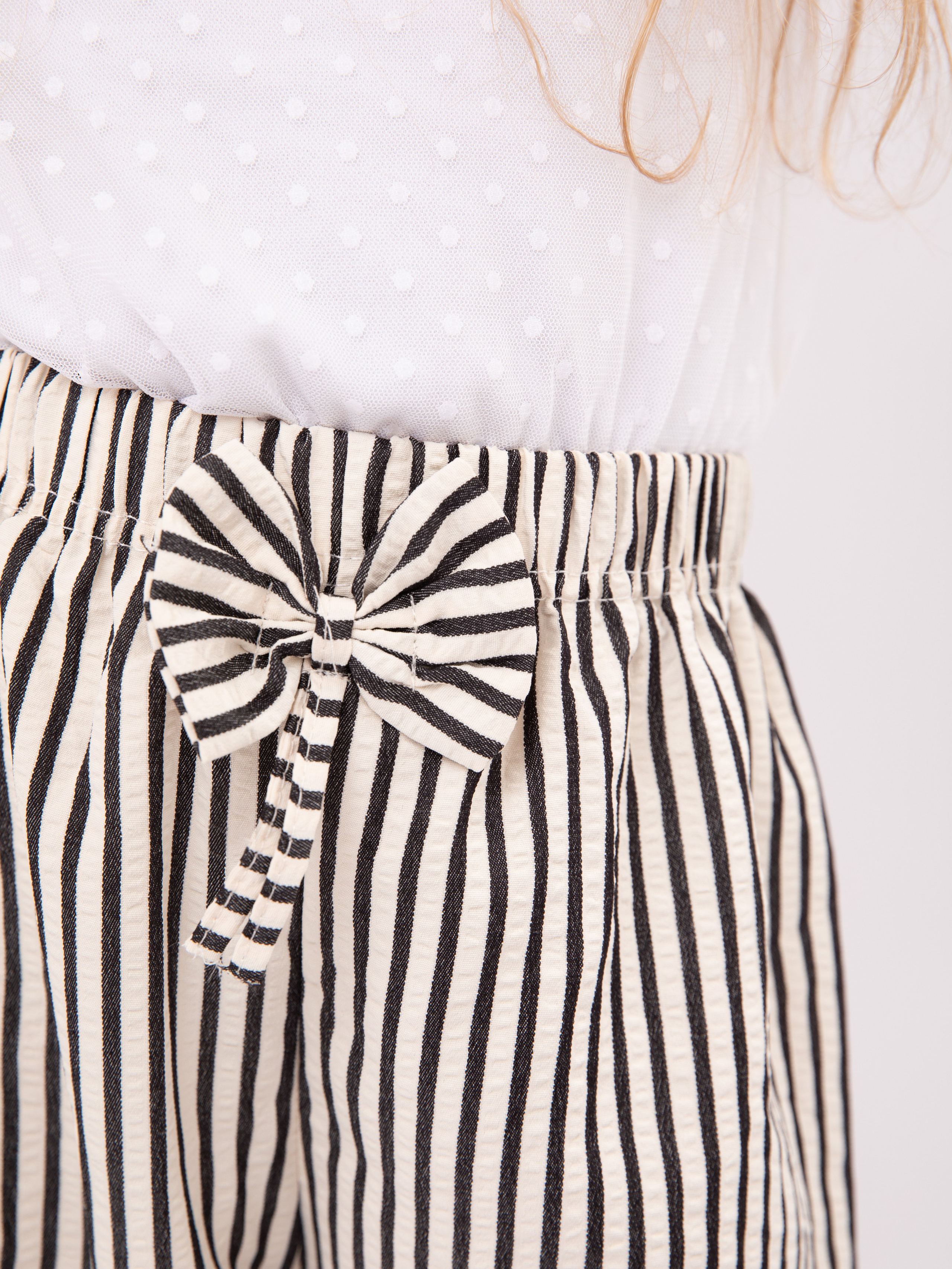 Детские летние брюки. Фотостудия предметной и модельной съёмки для маркетплейсов