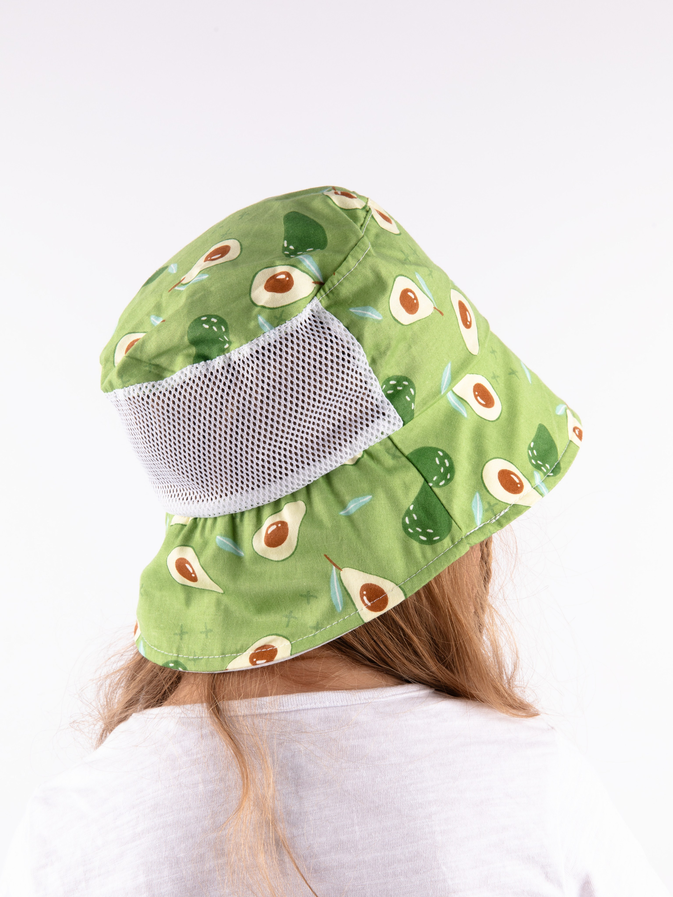 Детские панамки. Фотостудия предметной и модельной съёмки для маркетплейсов