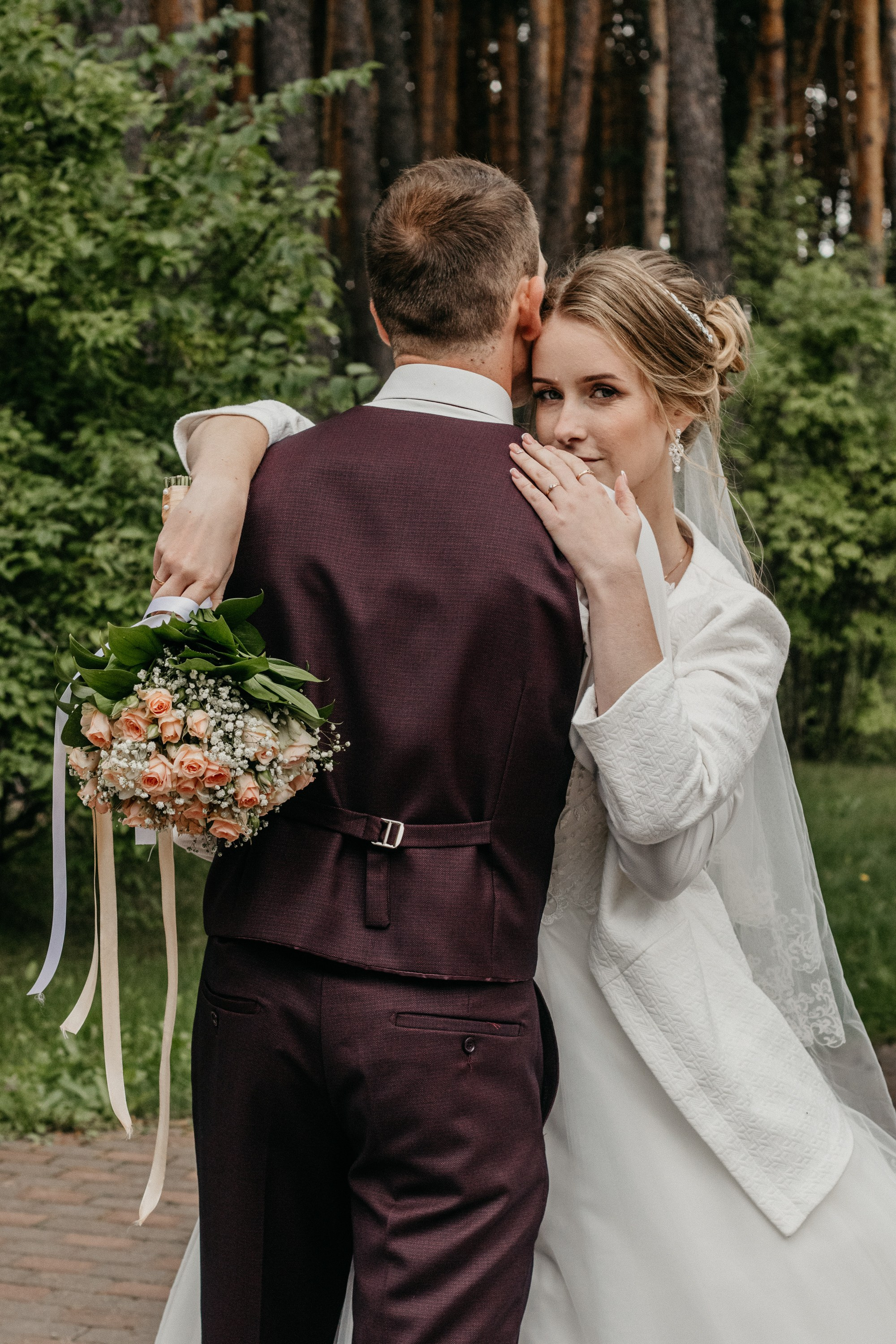 Свадебный фотограф в Подольске Ивана и Марии. Выпускные альбомы в Серпухове