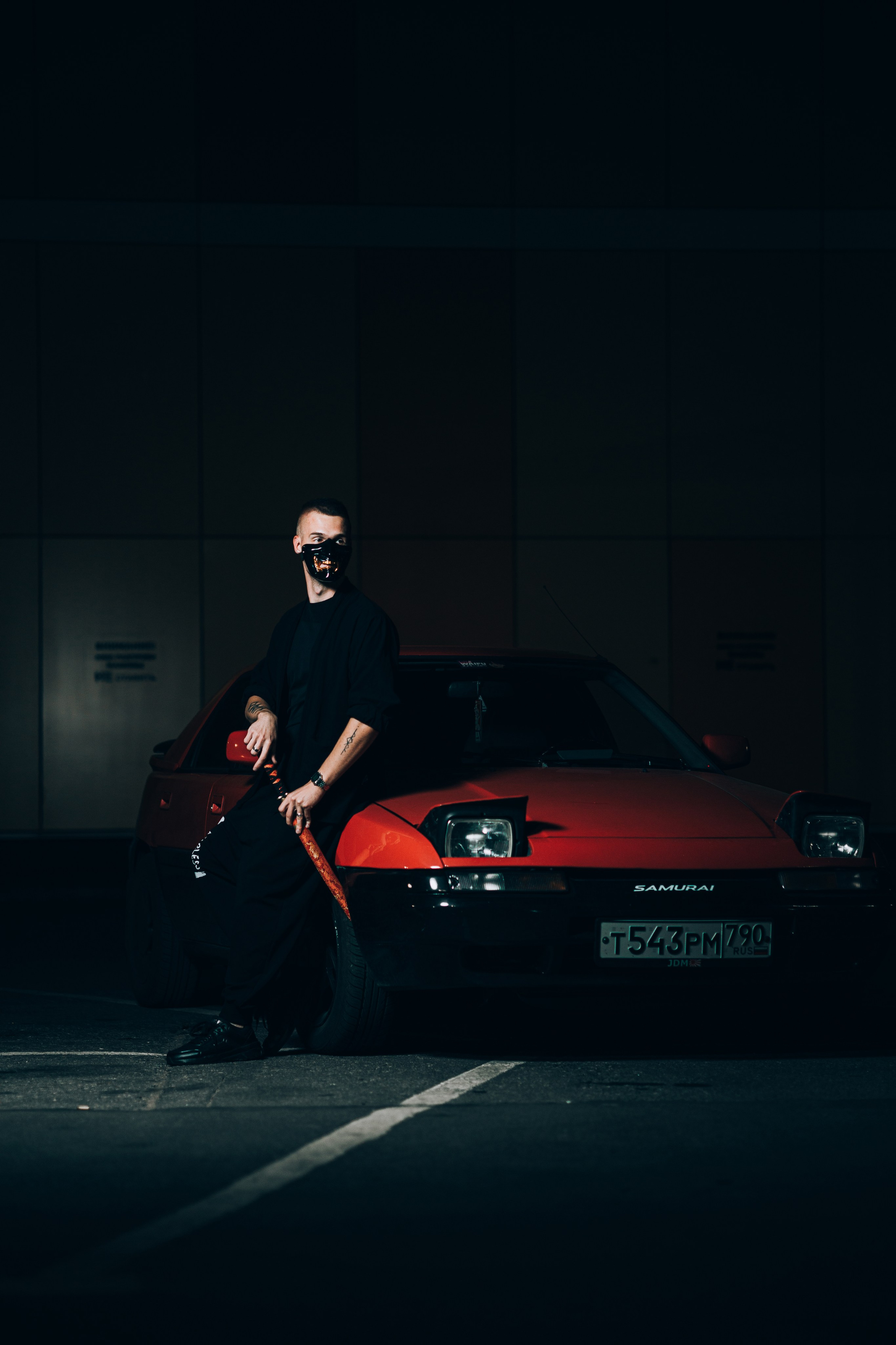 Фотосессия Артёма с его машиной. Выпускные альбомы в Серпухове