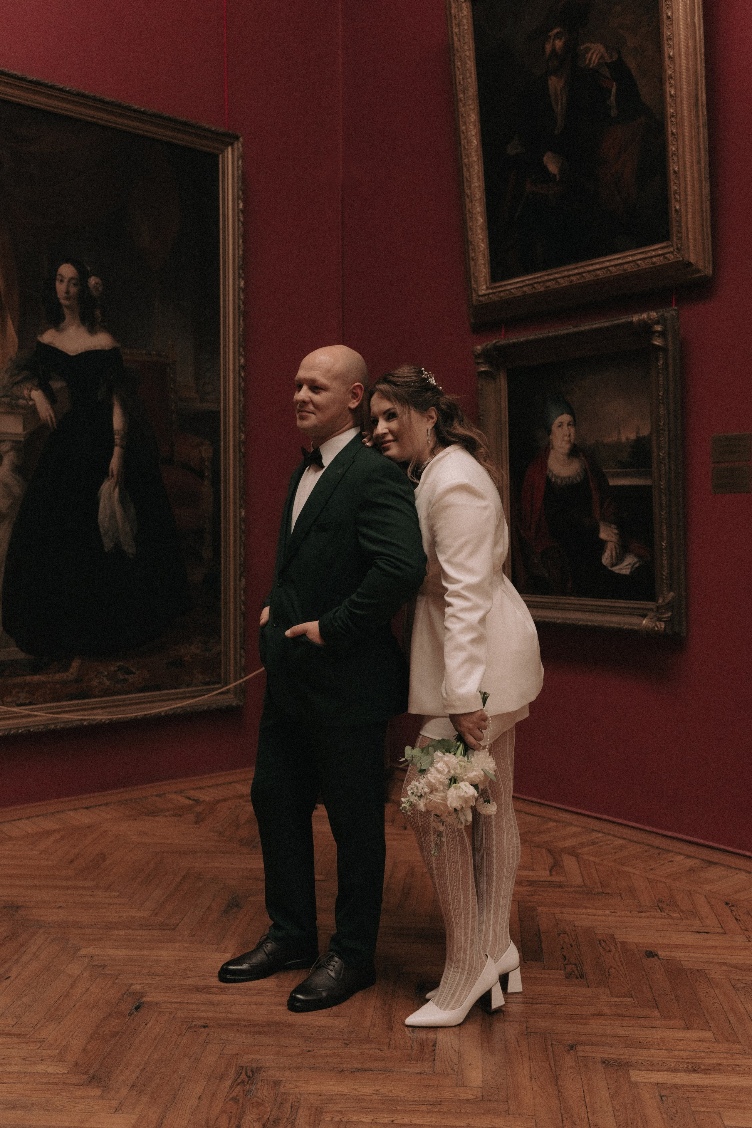 Свадебная фотосессия в музее. Ваш семейный фотограф в Минске — Вика Трегубова