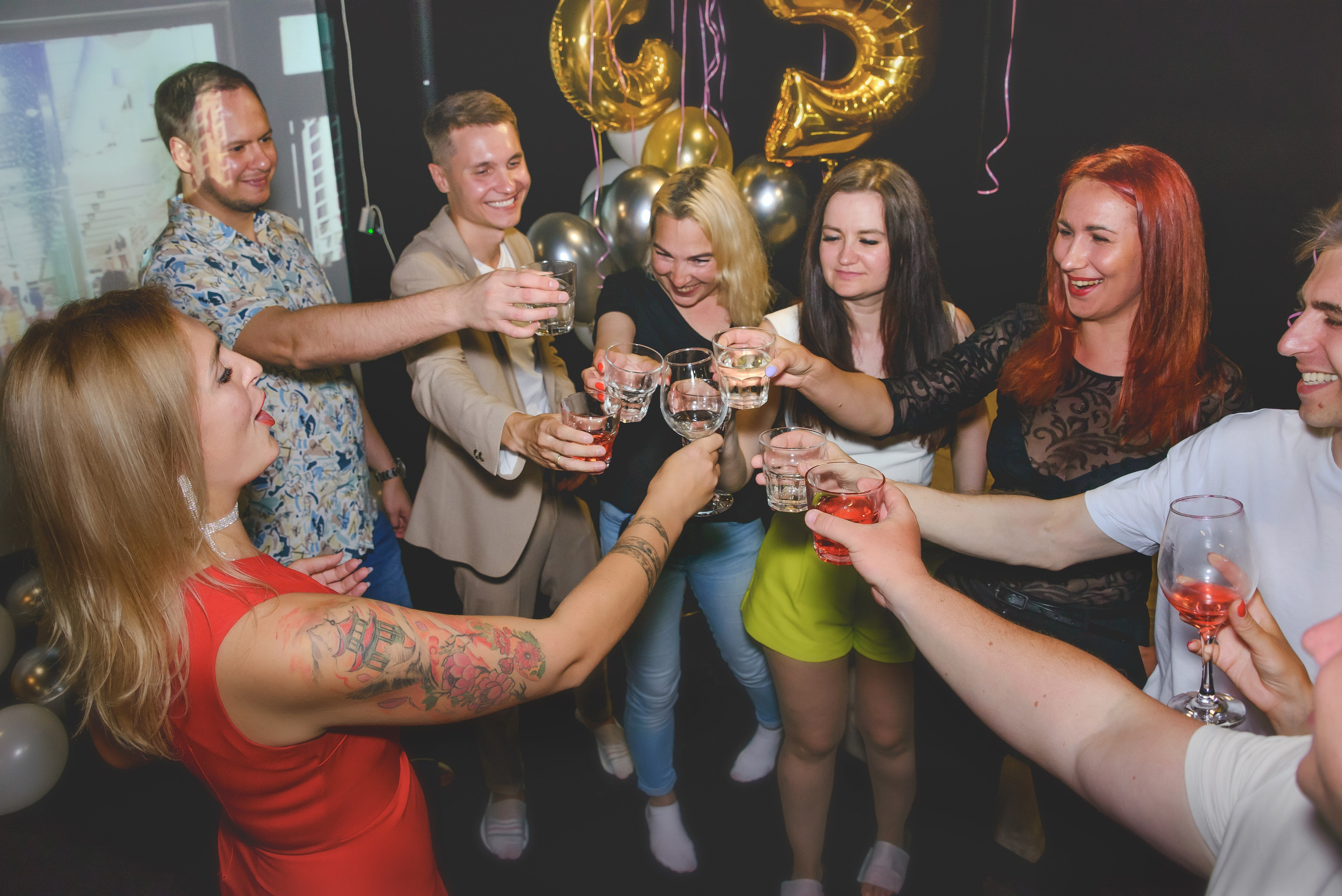 День рождения — Караоке клуб. Ваш фотограф на праздник в Москве, Раменском, Жуковском, Люберцах