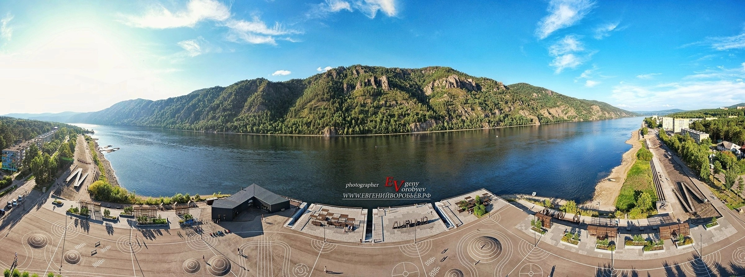 экскурсии Красноярск индивидуальный тур фото интересные места что посмотреть куда сходить что посетить достопримечательности в Красноярске фототур аренда кабриолета микроавтобуса трансфер  цена заказать экскурсию программа маршрут смотровые площадки видовые красивые места Национальный парк заповедник Столбы Дивногорск Красноярская ГЭС путешествие туристический маршрут фотосессия фотограф Красноярск