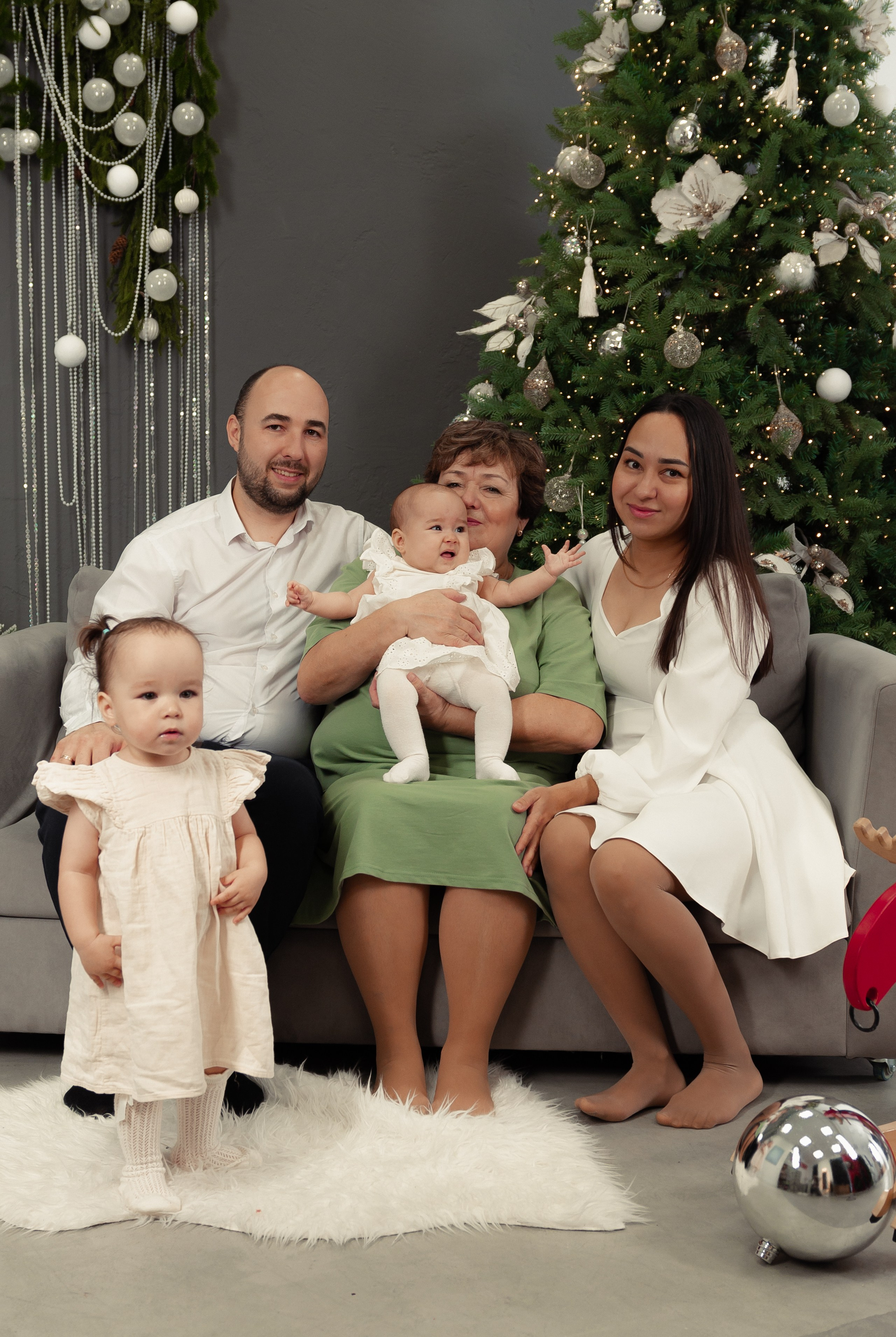 Новогодняя