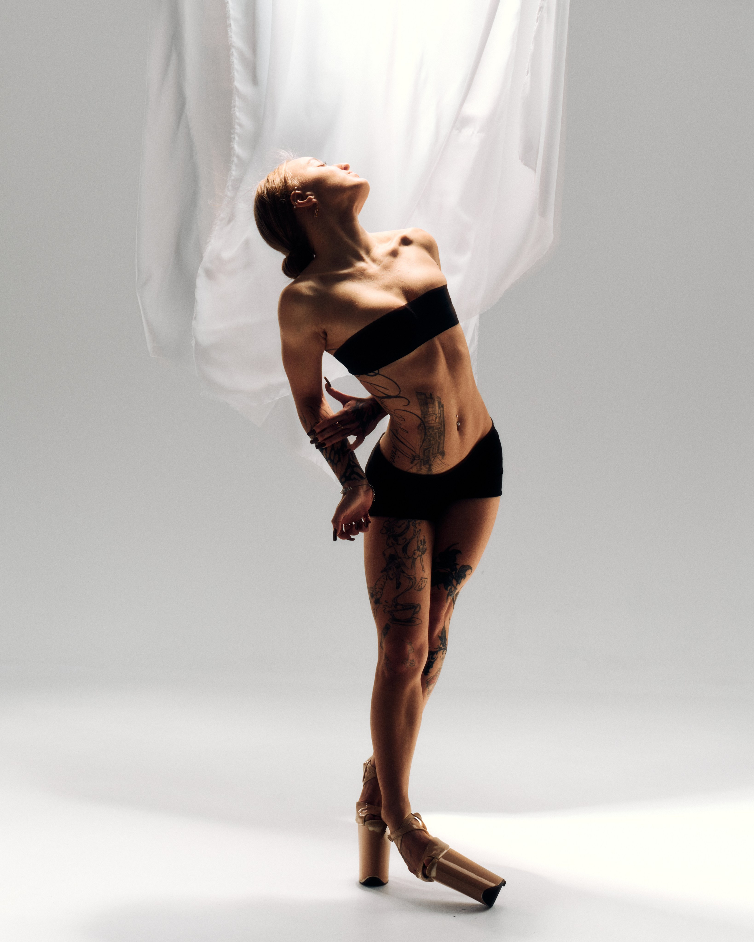 Фэшн-фотография и портреты в Владивостоке. Превращаю съёмку в повествование — создаю образы с сюжетом, которые остаются в памяти