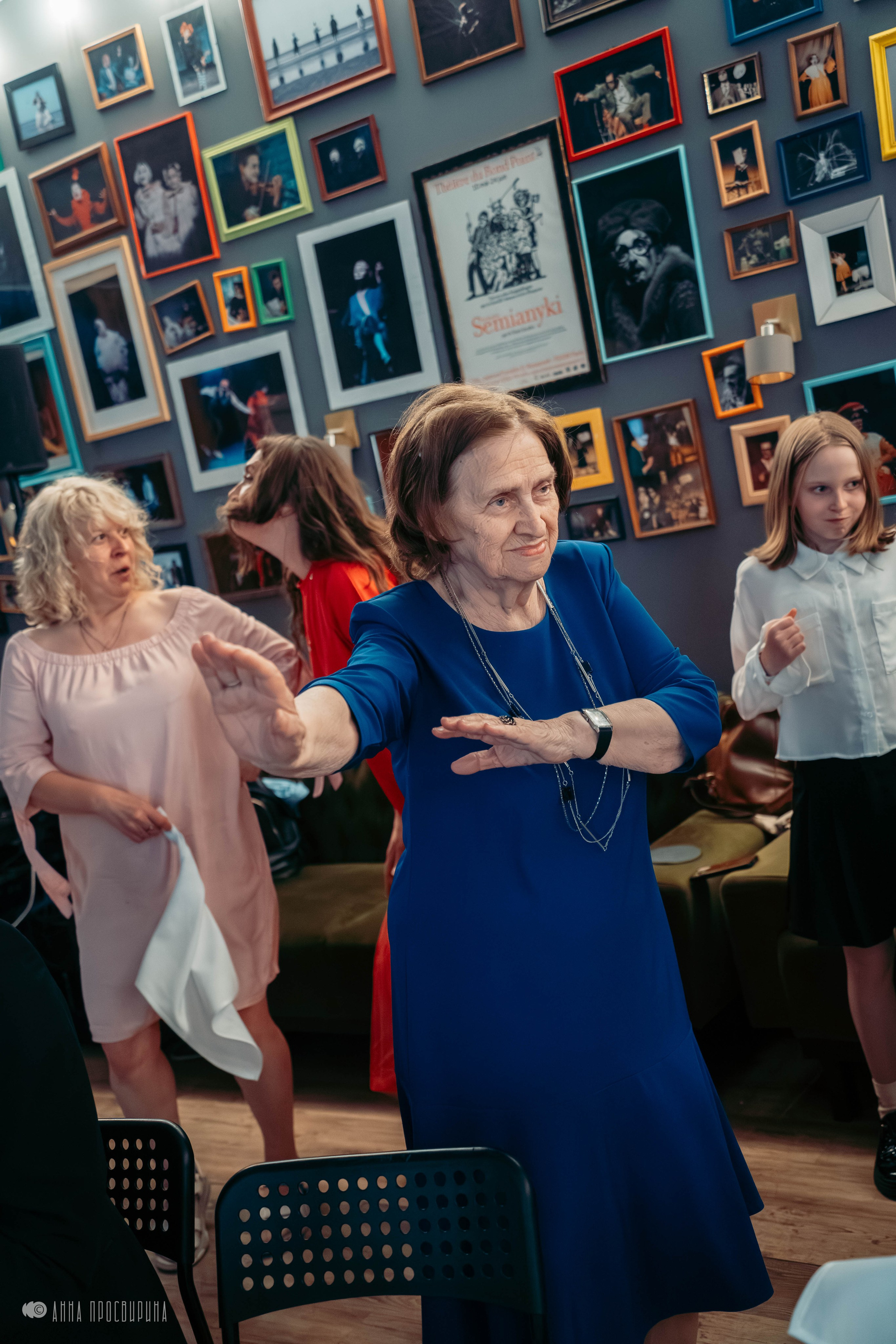 Свадьба Эдуарда и Юли в театре «Семьянюки». Ваш фотограф в Санкт-Петербурге Анна Просвирина