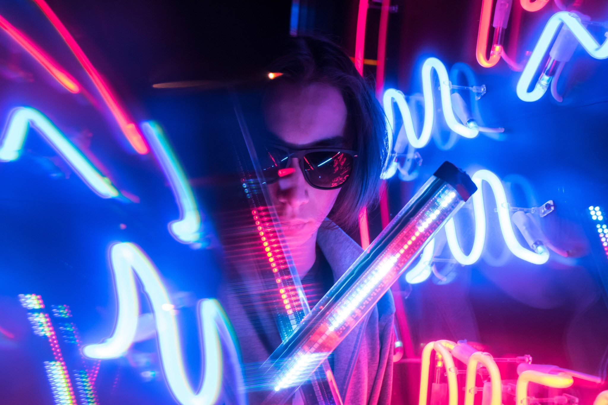 Neon & Prismapraphy. Felixtones