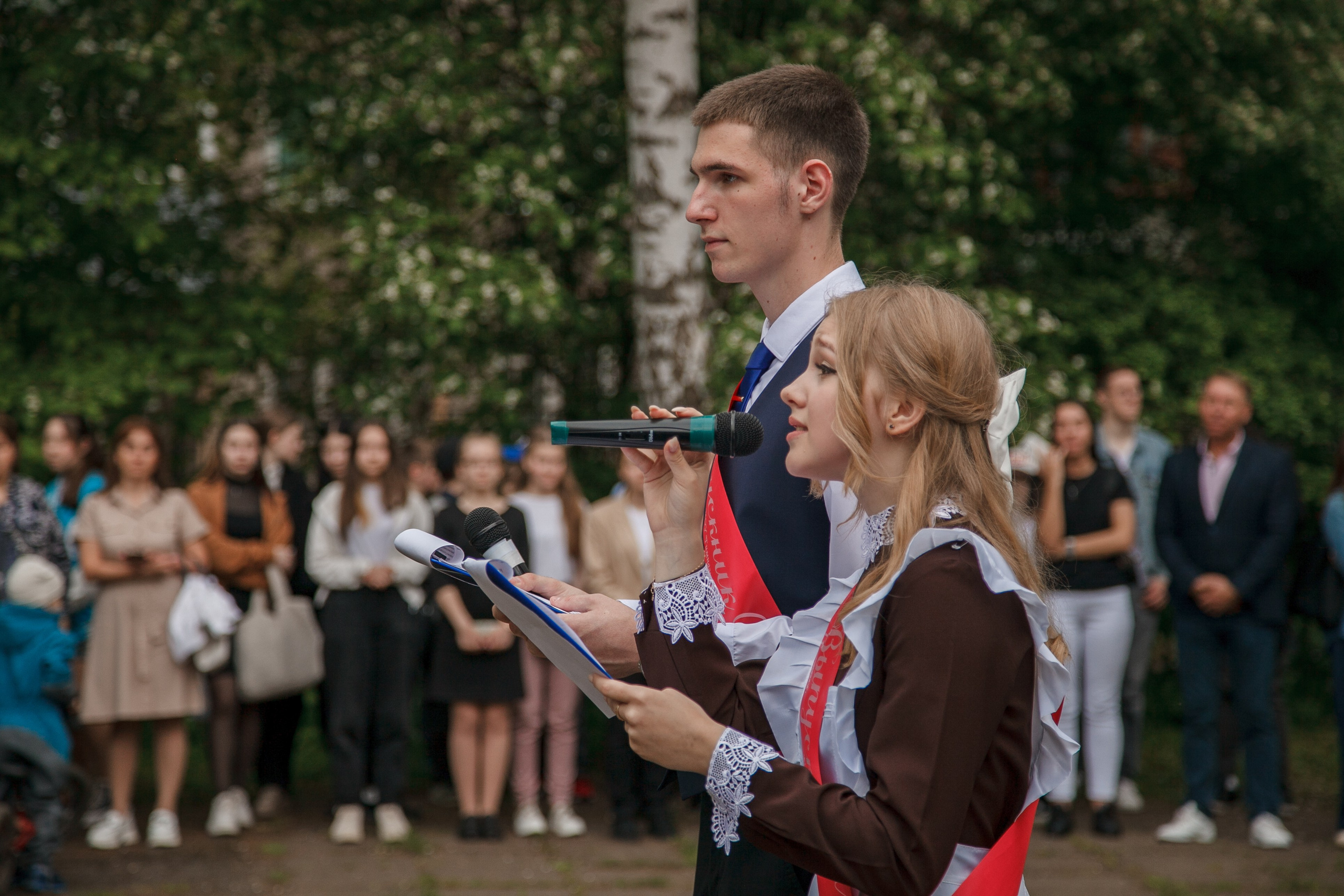 Последний звонок. Ирина Коновалова школьный фотограф. Выпускные альбомы Ярославль