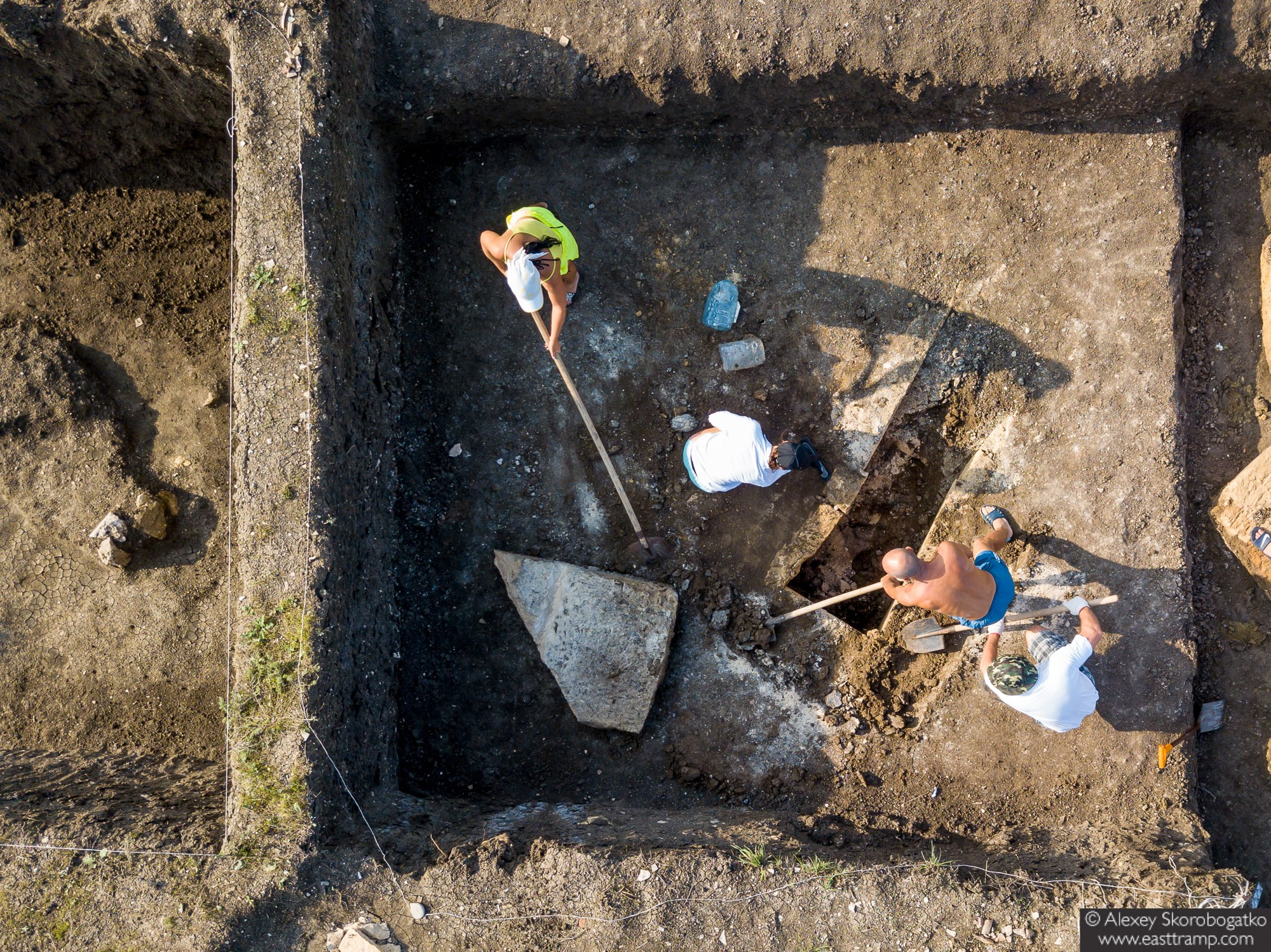 Археологические раскопки некрополя Кыз-Аул в Крыму. Фотограф Алексей Скоробогатько