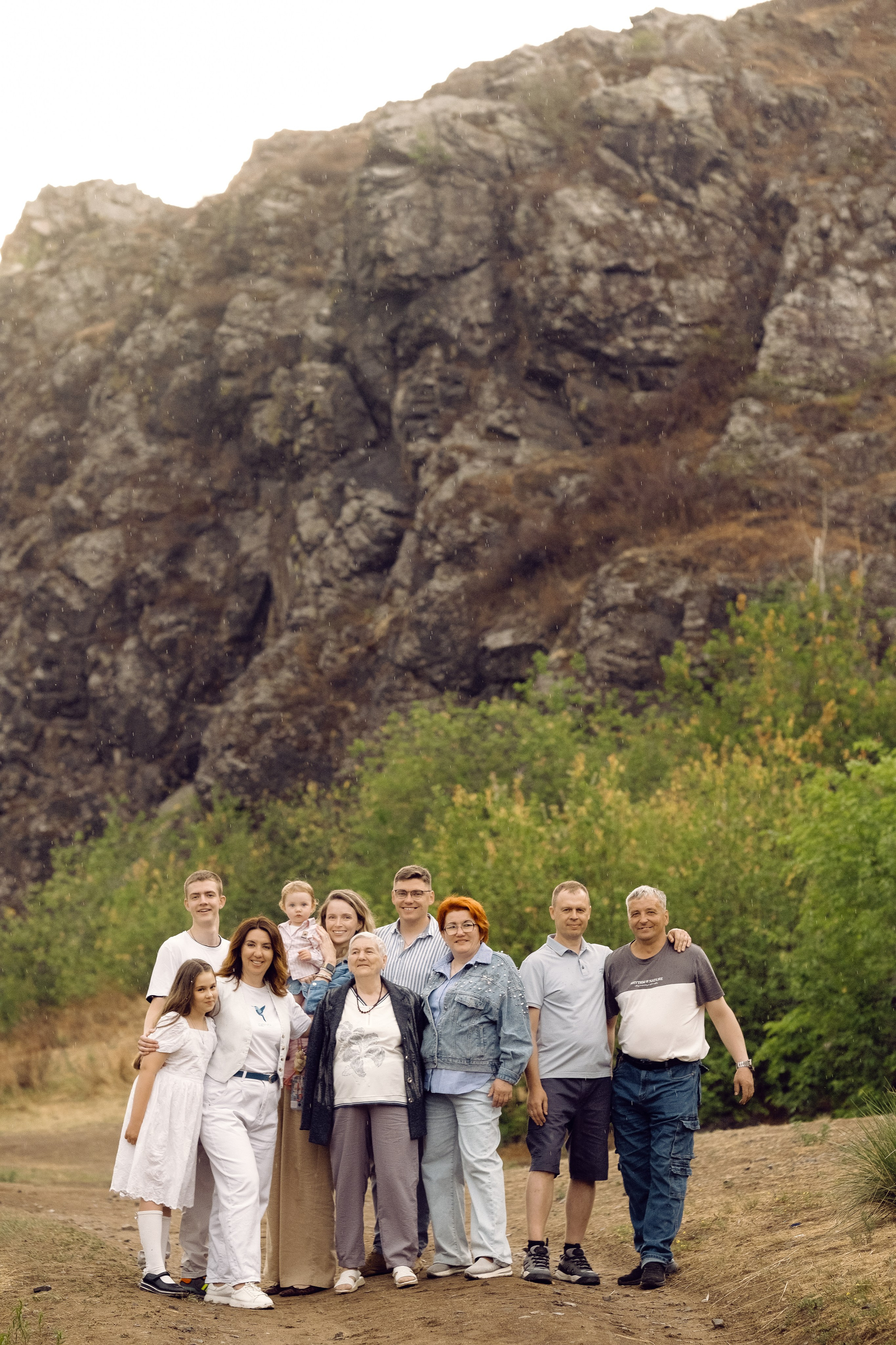 Семейная фотосессия на природе. Портретный фотограф в Чите Анна Камратова. Помогу Вам создать историю, в которой Вы — главный герой!