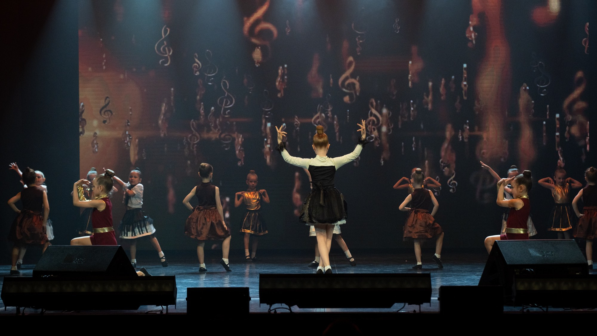 Отчетный концерт студии танца ARTIDANCE. Репортажный фотограф в Казани Павел Серпокрылов