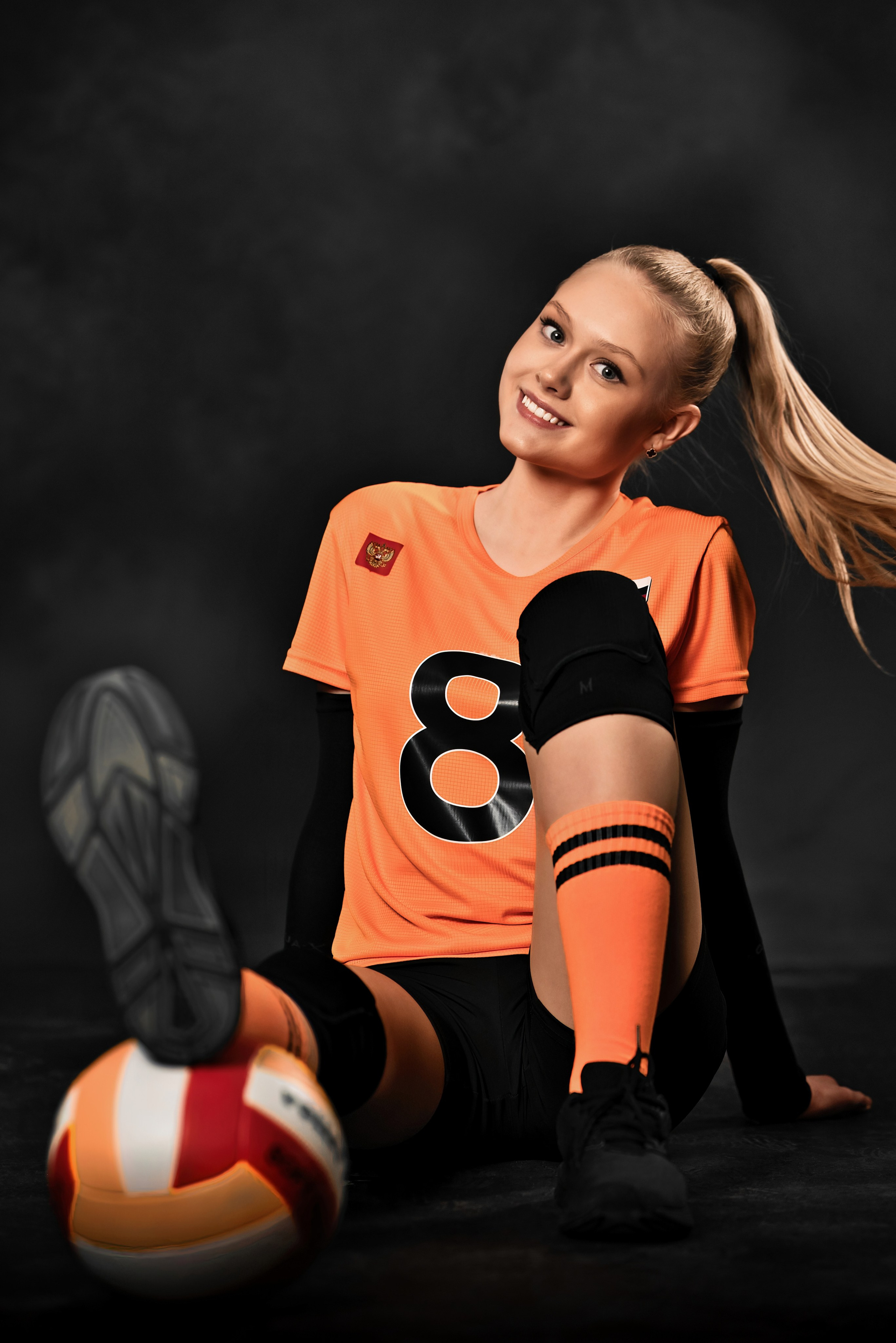 В волейбол играют настоящие красотки!. Фотограф Денис Кривопусков