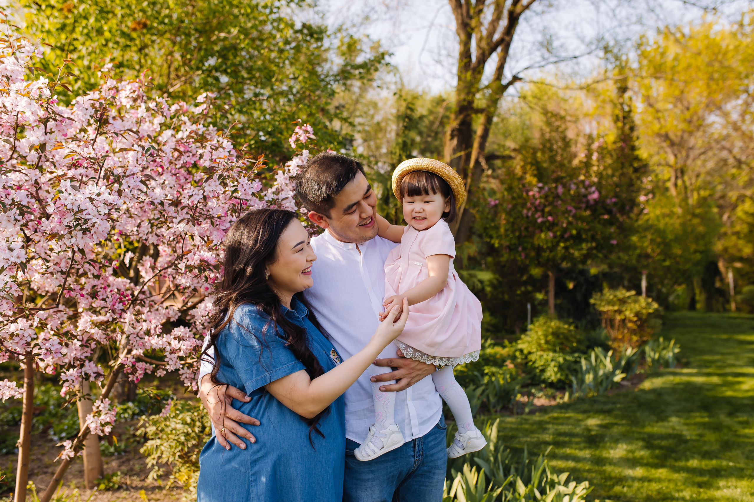 Семейные истории. Свадебный и семейный фотограф в Алматы Laura Dosmann
