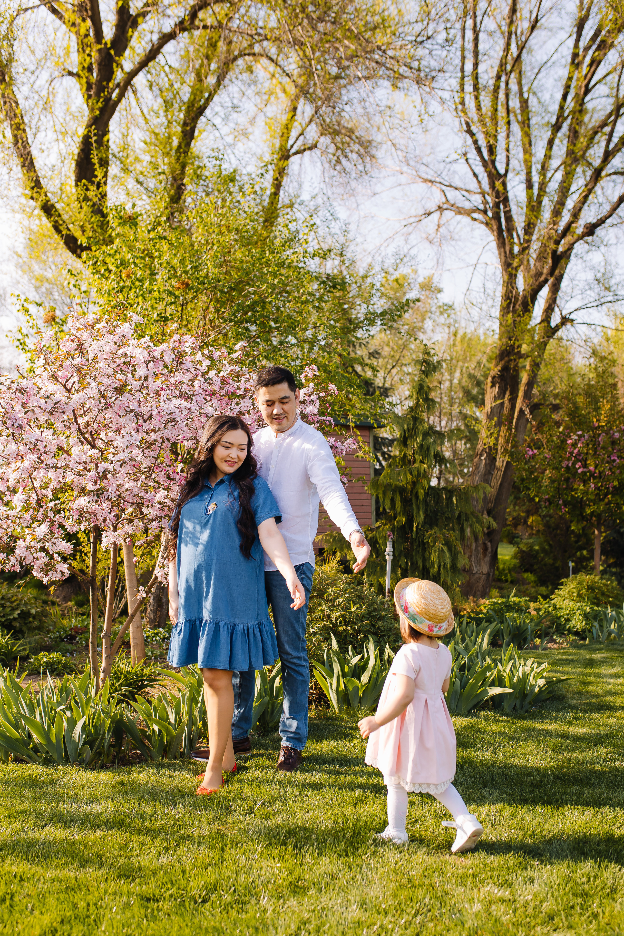 Семейные истории. Свадебный и семейный фотограф в Алматы Laura Dosmann